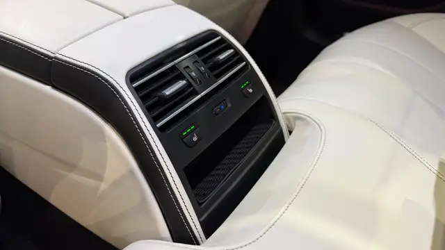 BMW M6 Gran Coupé Aut. Ansicht 40