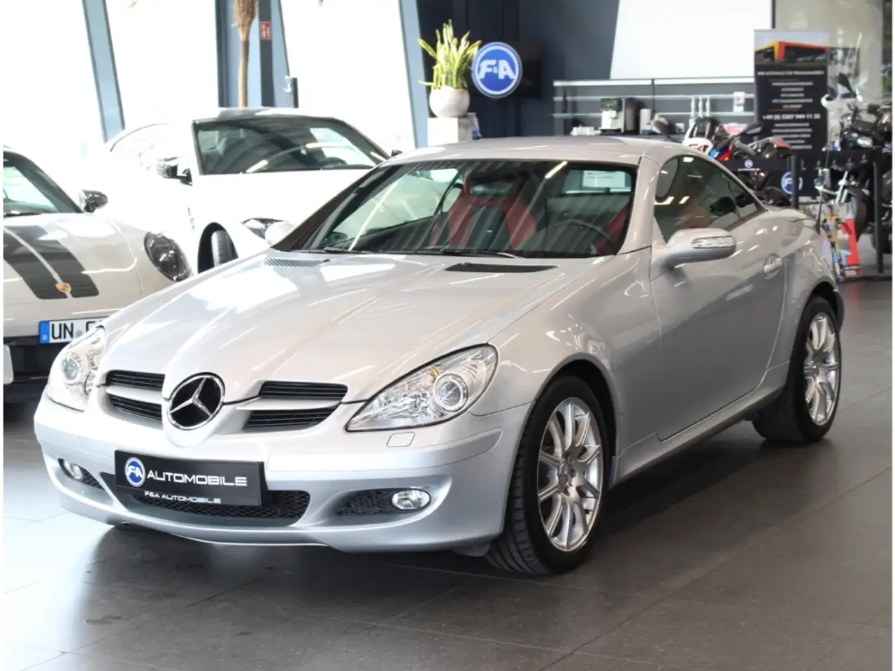 Mercedes-Benz SLK 280