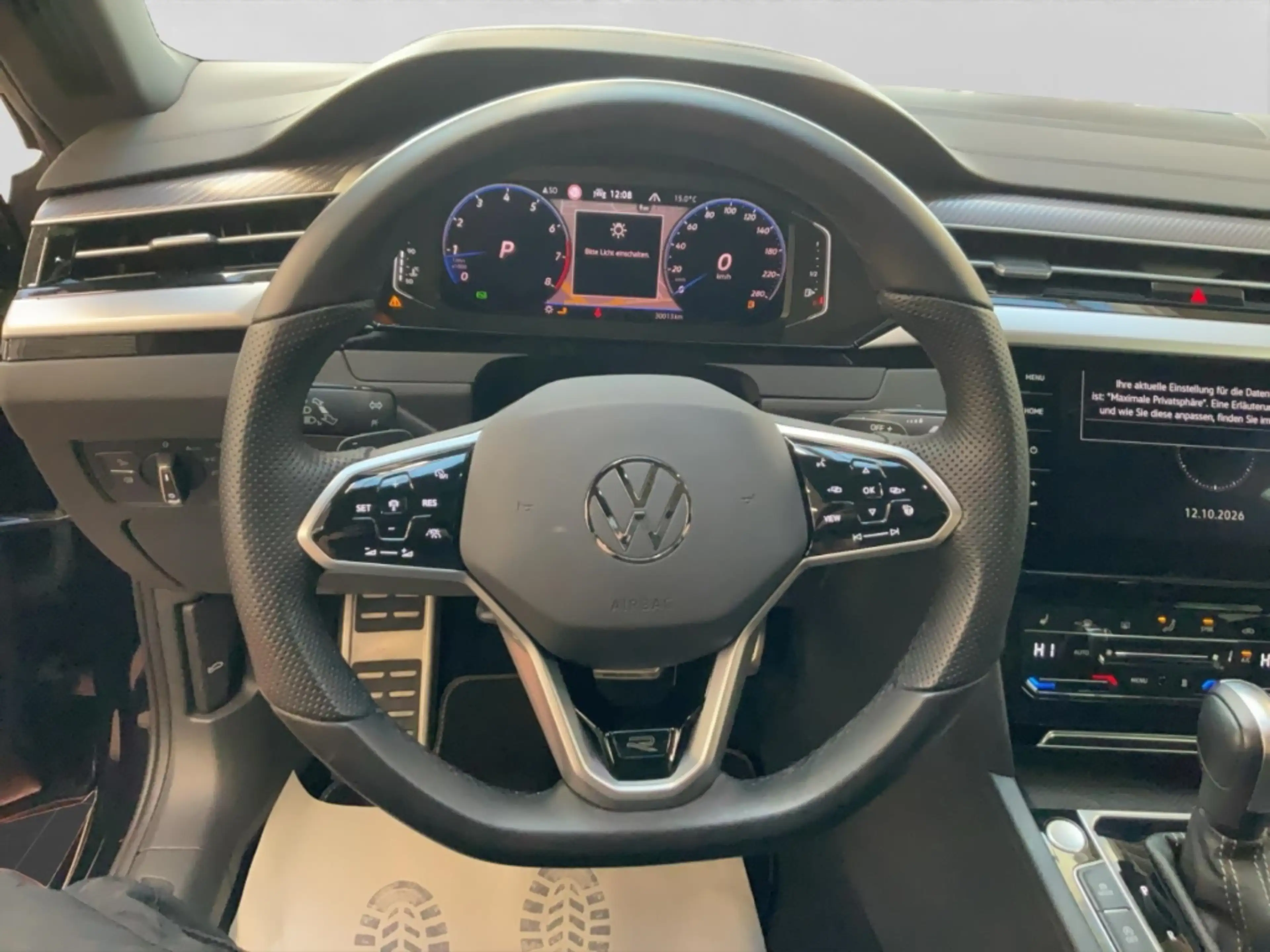 Volkswagen Arteon 2.0 TSI R-Line 4Motion Alu Matrix-LED AHK Pano Nav — photo 9