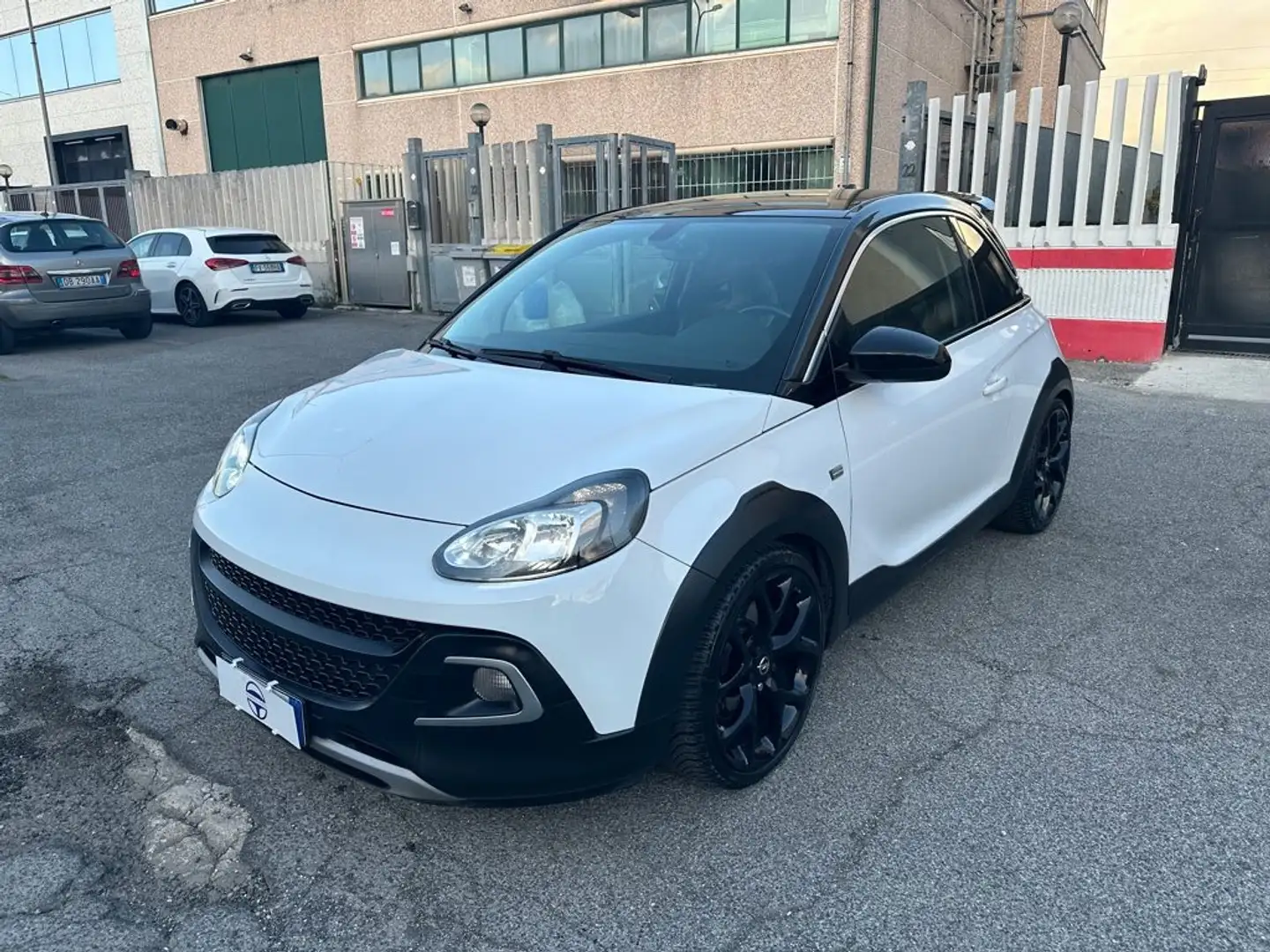 Opel Adam Rocks 1.4 150 CV Start&Stop S Bianco - 1
