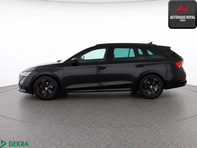 Skoda Octavia view 2