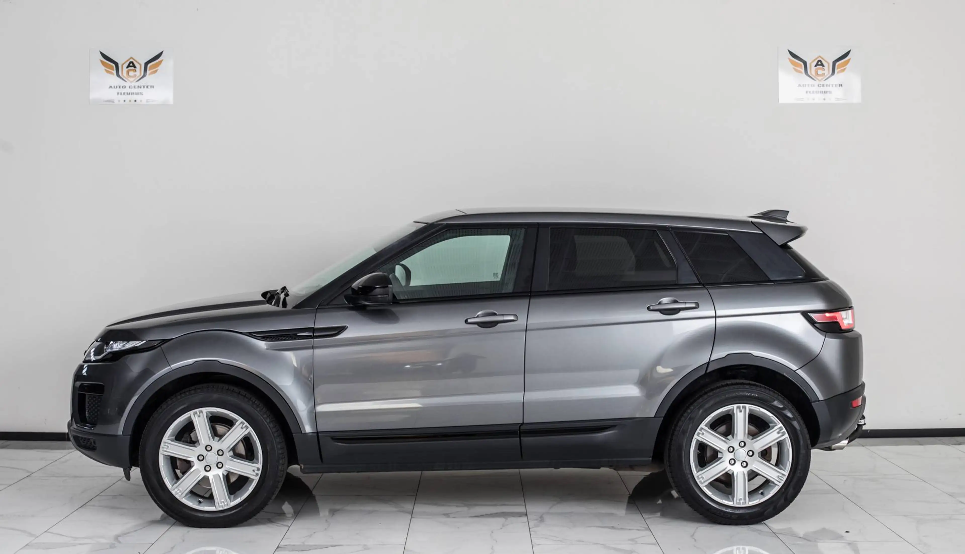 Land Rover Range Rover Evoque 2.0 4WD (EU6d-TEMP) — photo 8