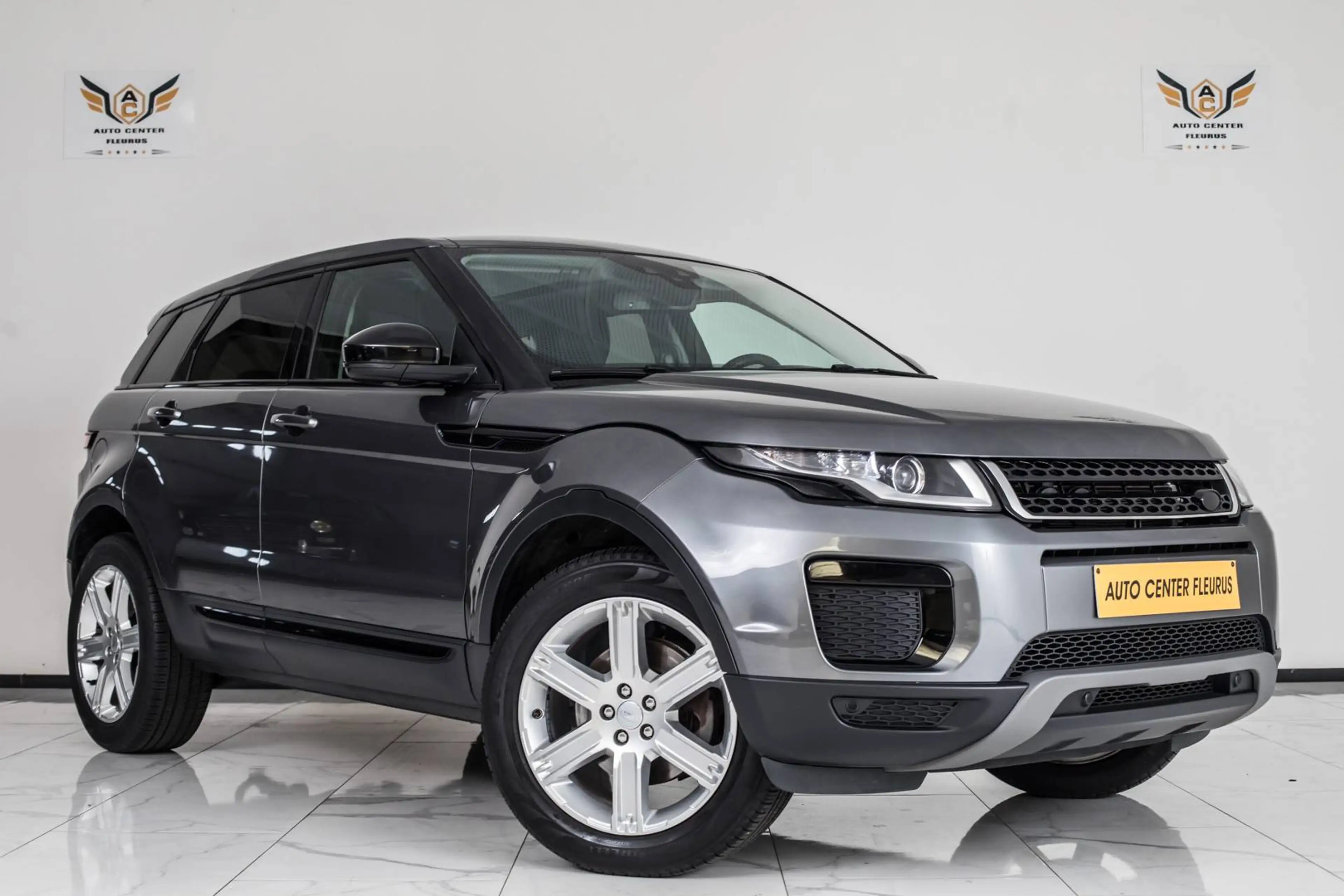 Land Rover Range Rover Evoque 2.0 4WD (EU6d-TEMP) — photo 4