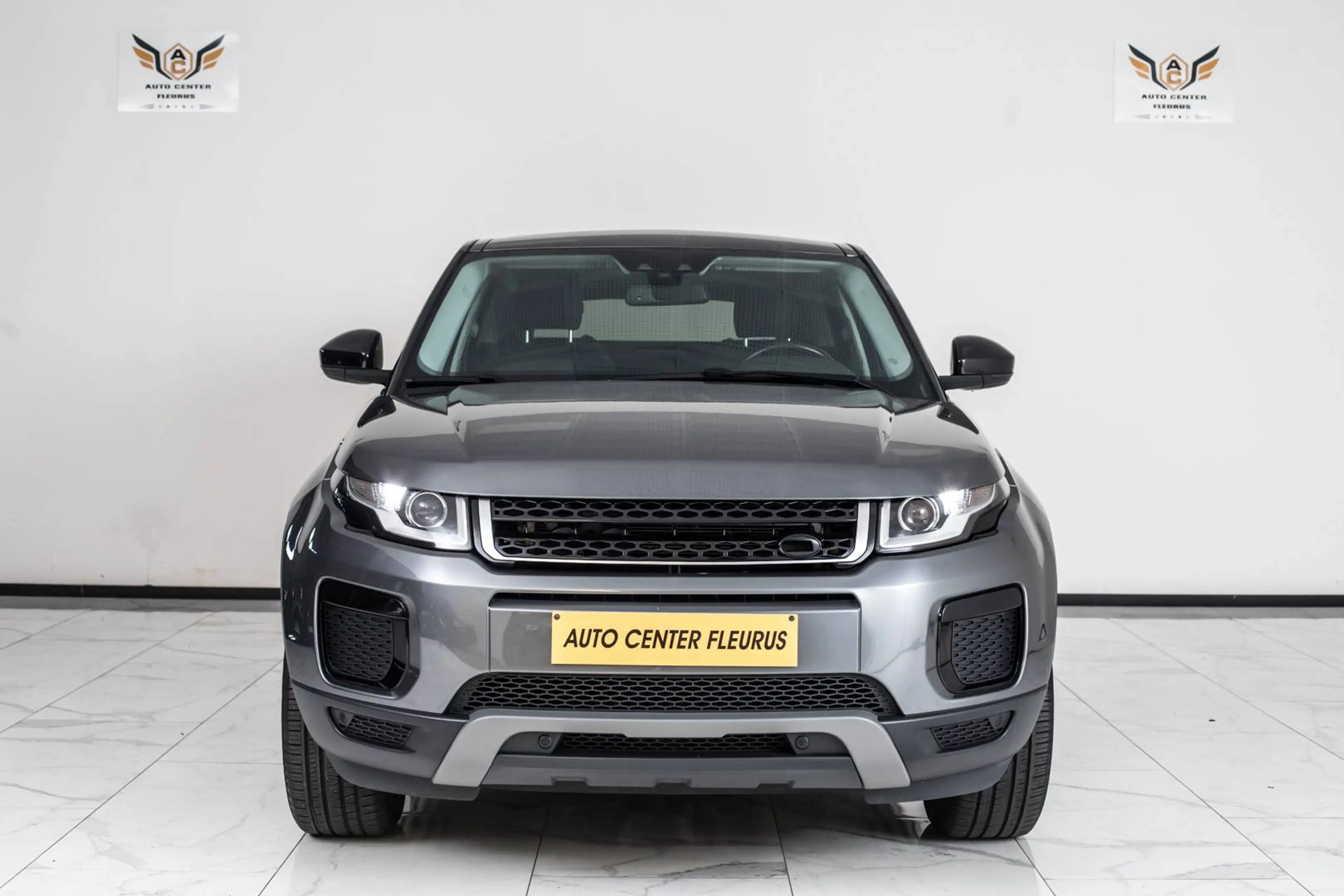 Land Rover Range Rover Evoque 2.0 4WD (EU6d-TEMP) — photo 3