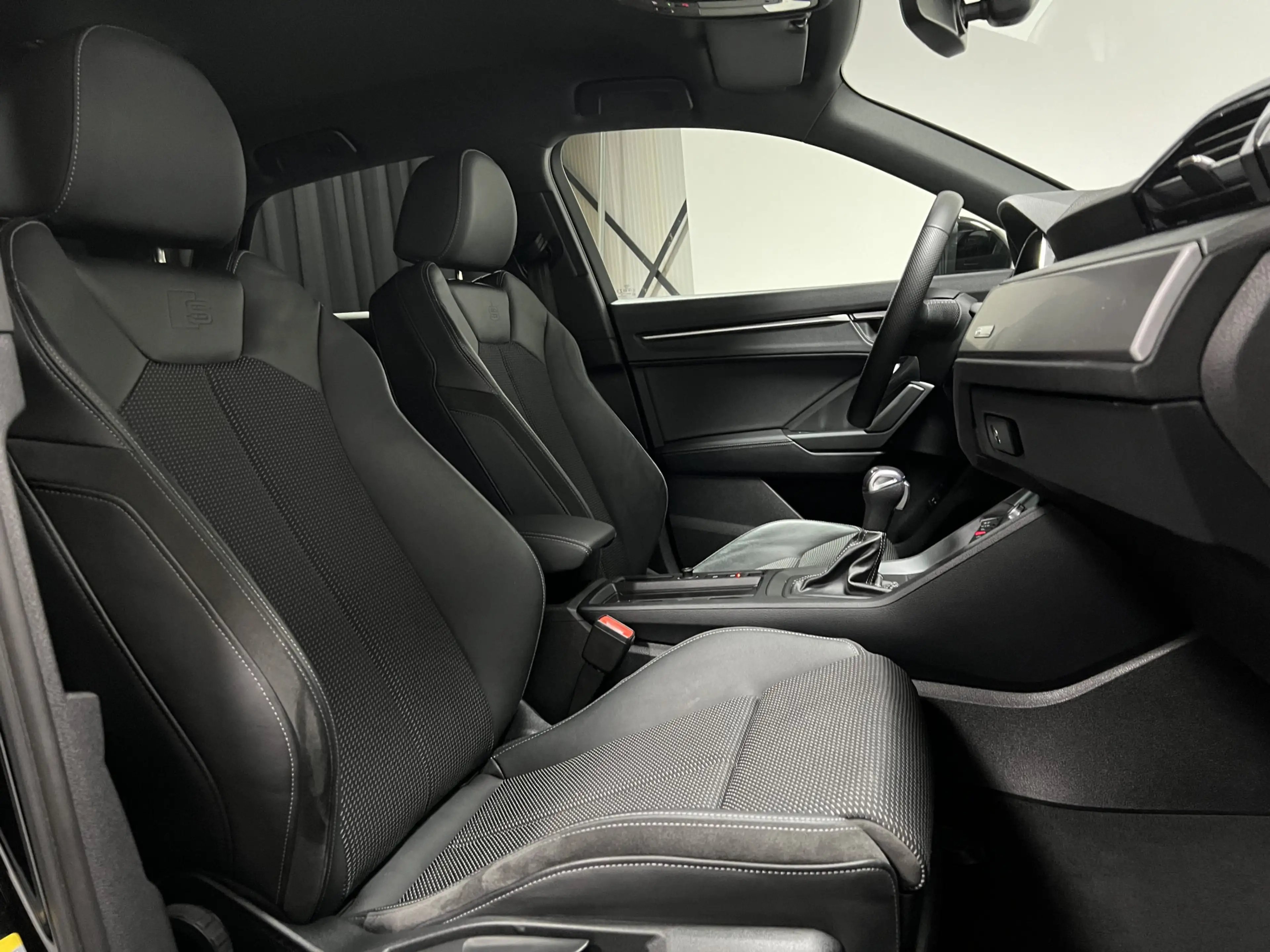 Audi Q3 Sportback 45 TFSI e S Edition | 2X S-LINE | STOEL- — photo 38