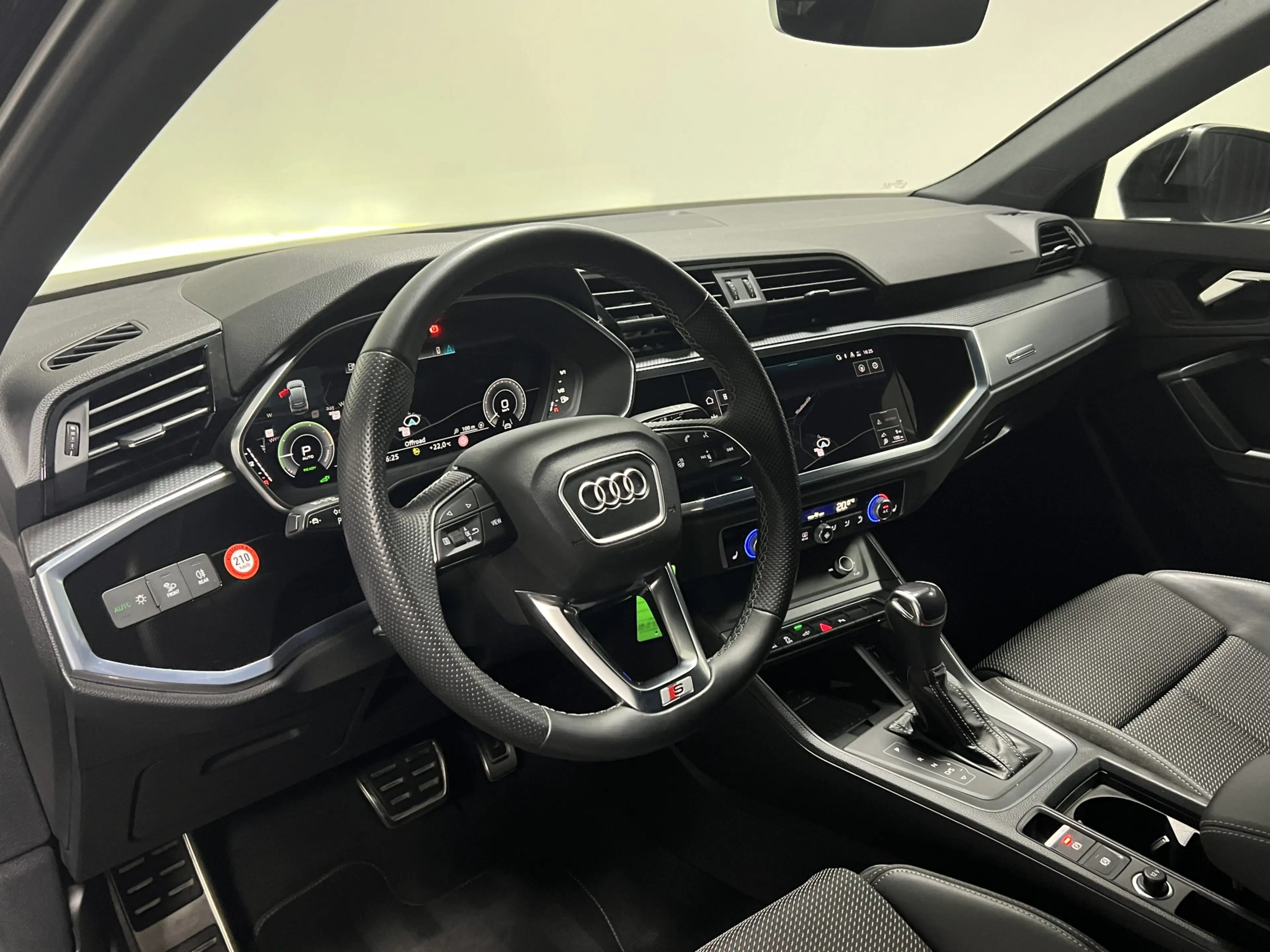 Audi Q3 Sportback 45 TFSI e S Edition | 2X S-LINE | STOEL- — photo 2