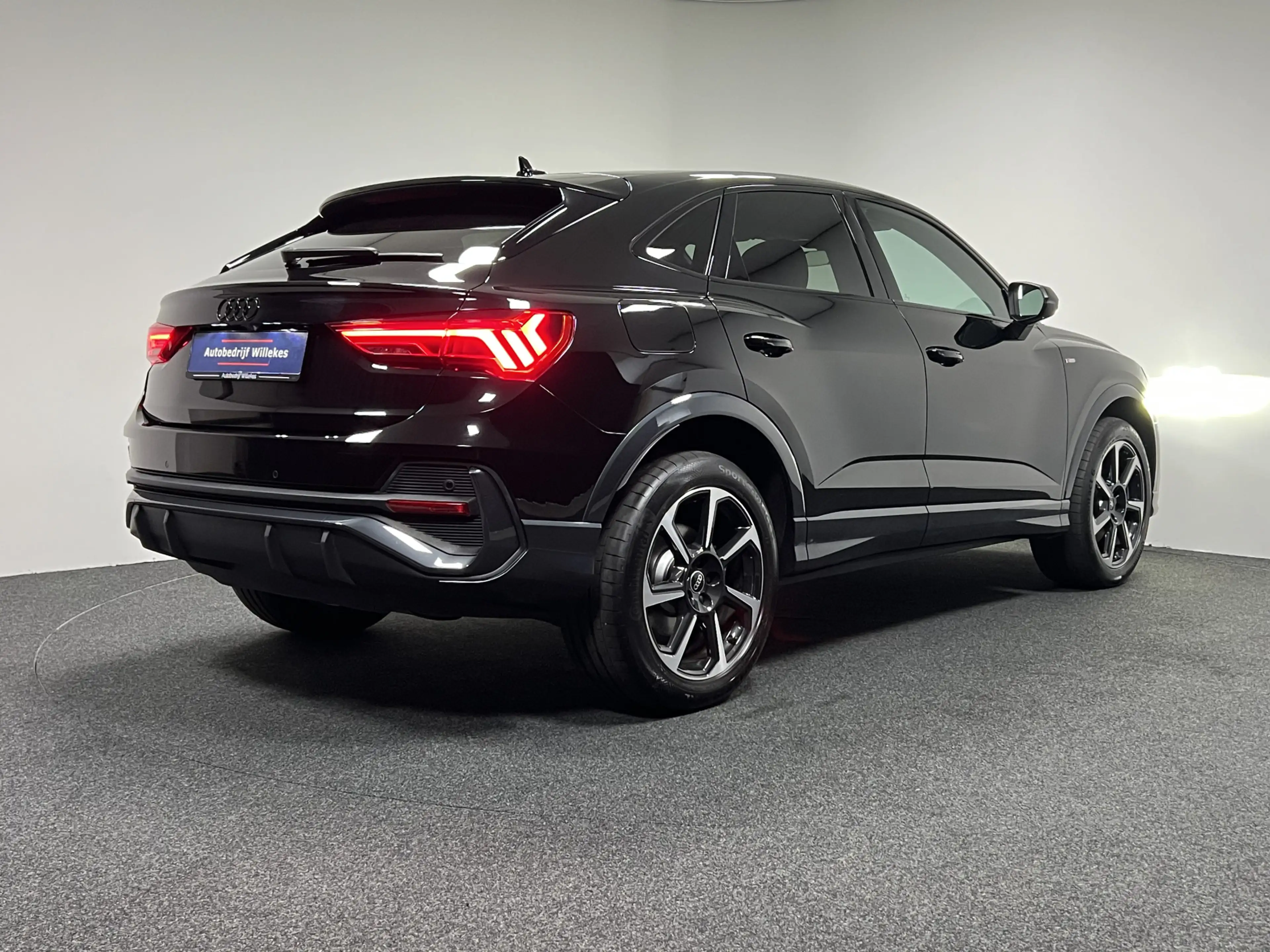 Audi Q3 Sportback 45 TFSI e S Edition | 2X S-LINE | STOEL- — photo 39