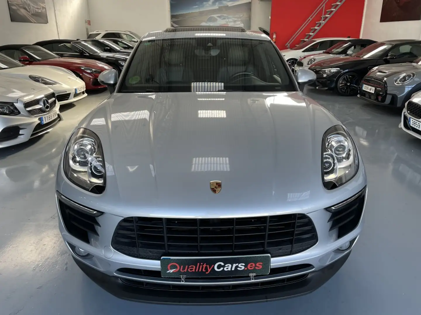 Porsche Macan Aut. Grey - 2