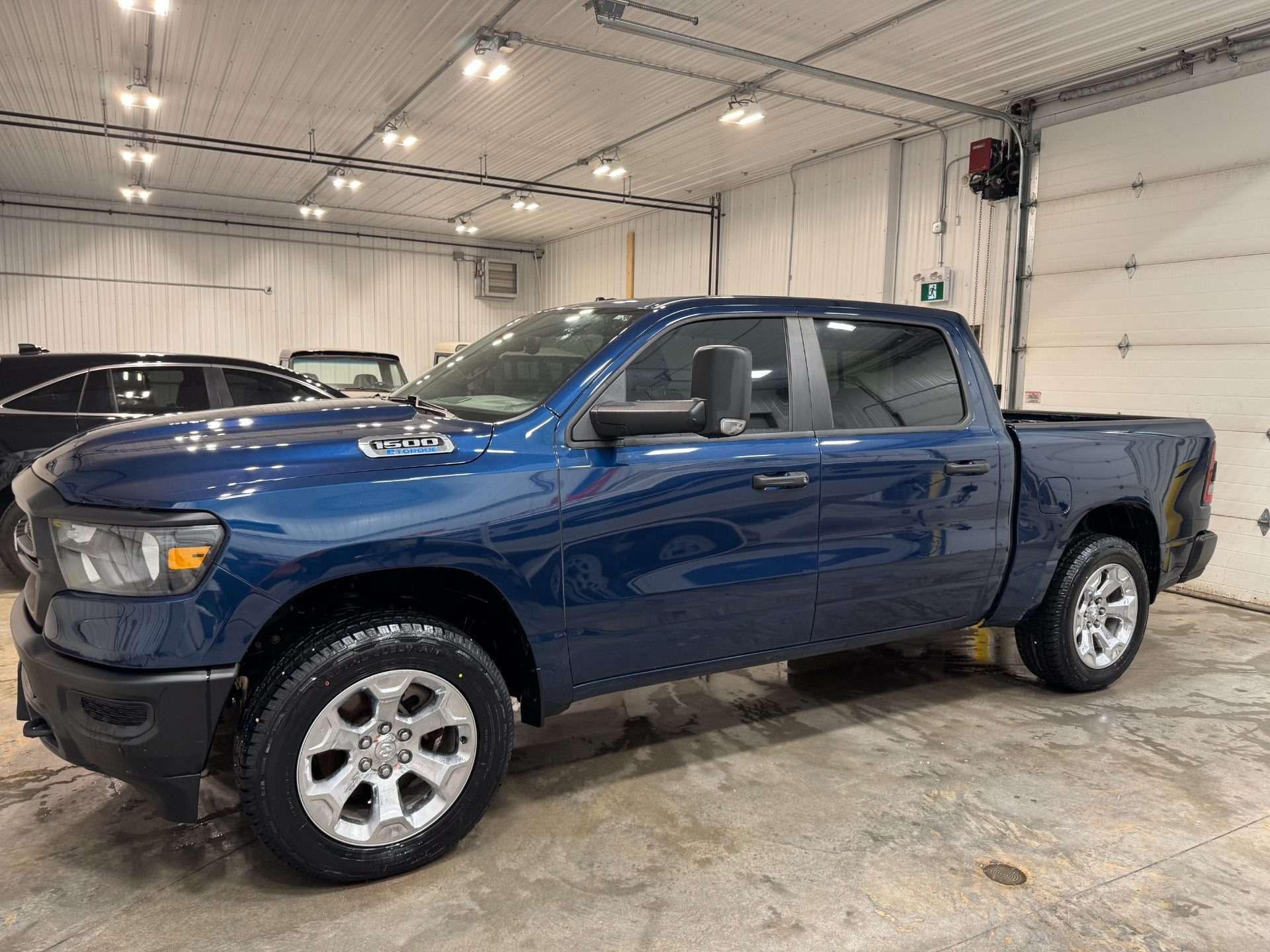 2023 RAM 1500 Tradesman — снимка 1