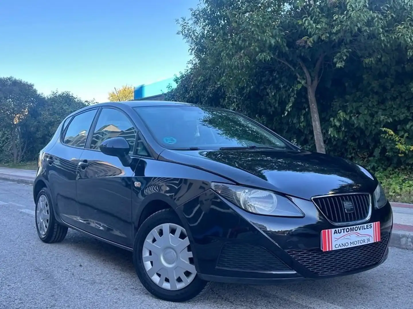 SEAT Ibiza 1.4 Reference Schwarz - 1