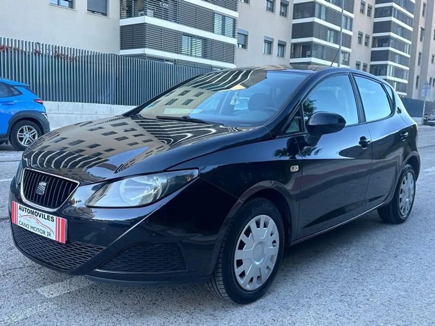 SEAT Ibiza 1.4 Reference Schwarz - 2