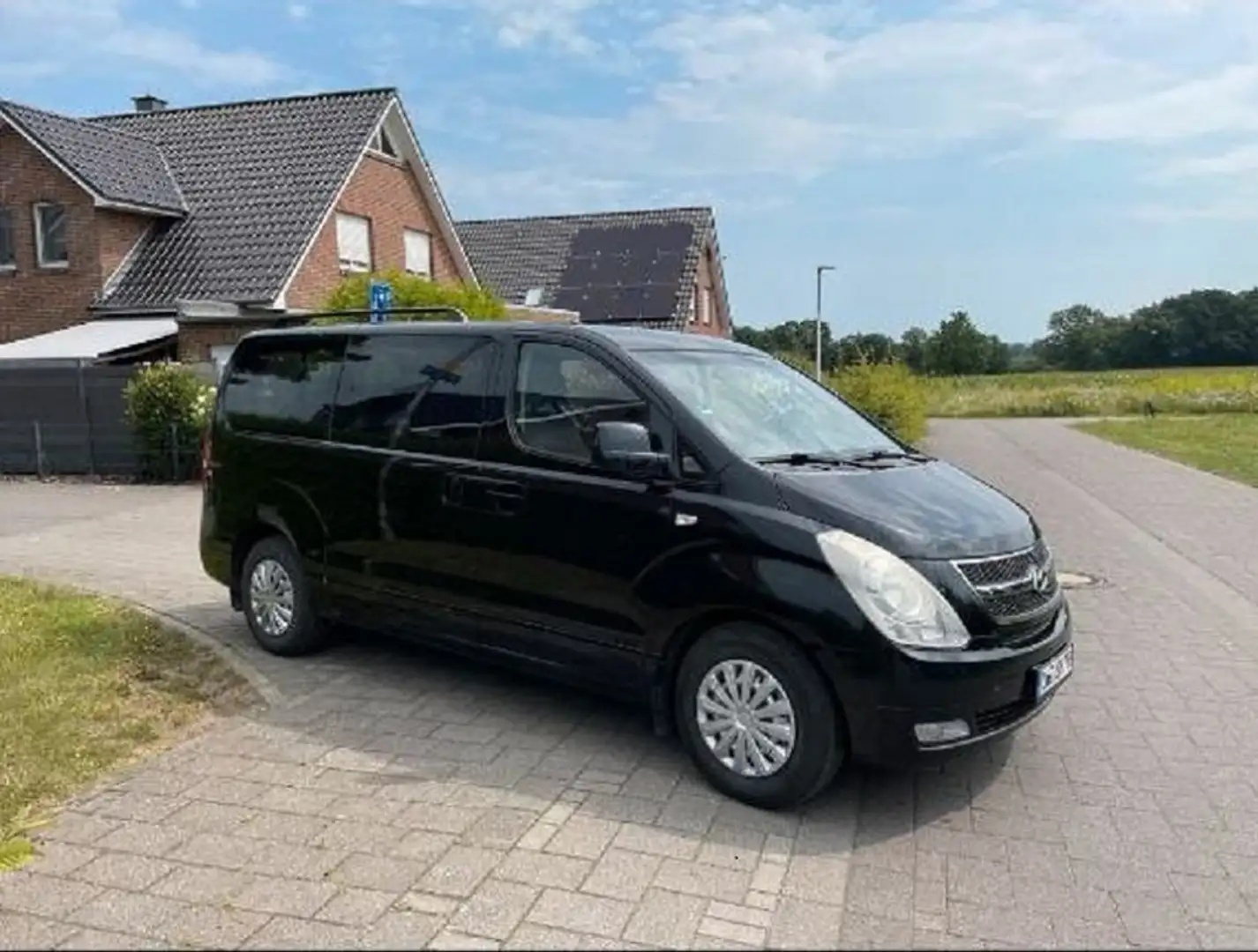 Hyundai H-1 2.5 CRDi Travel Noir - 1