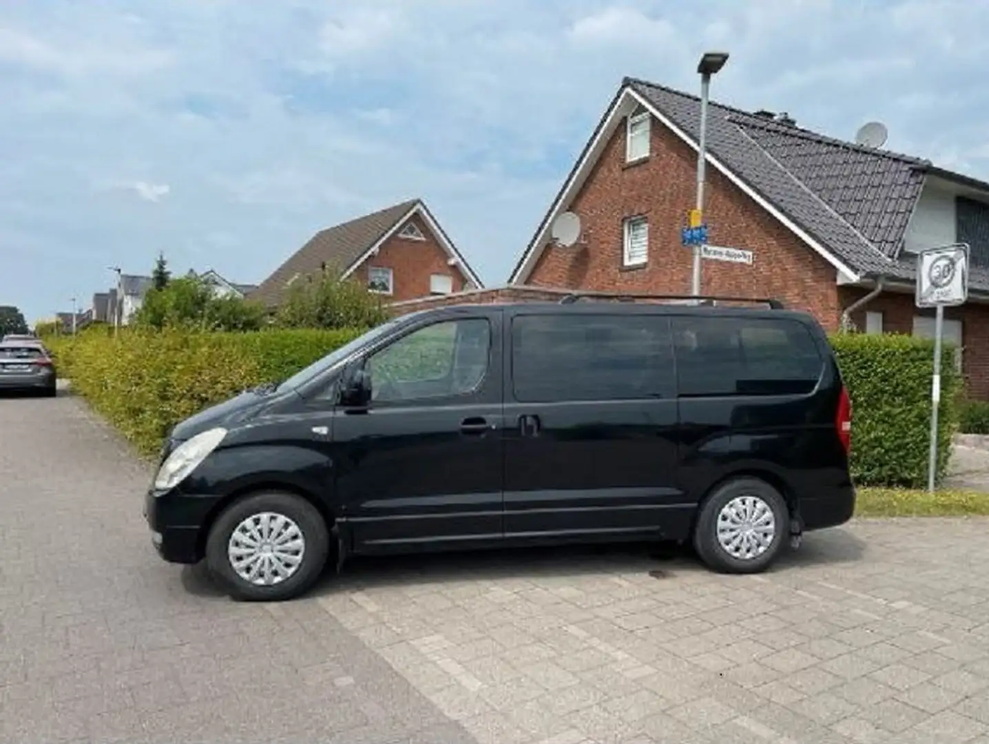 Hyundai H-1 2.5 CRDi Travel Noir - 2
