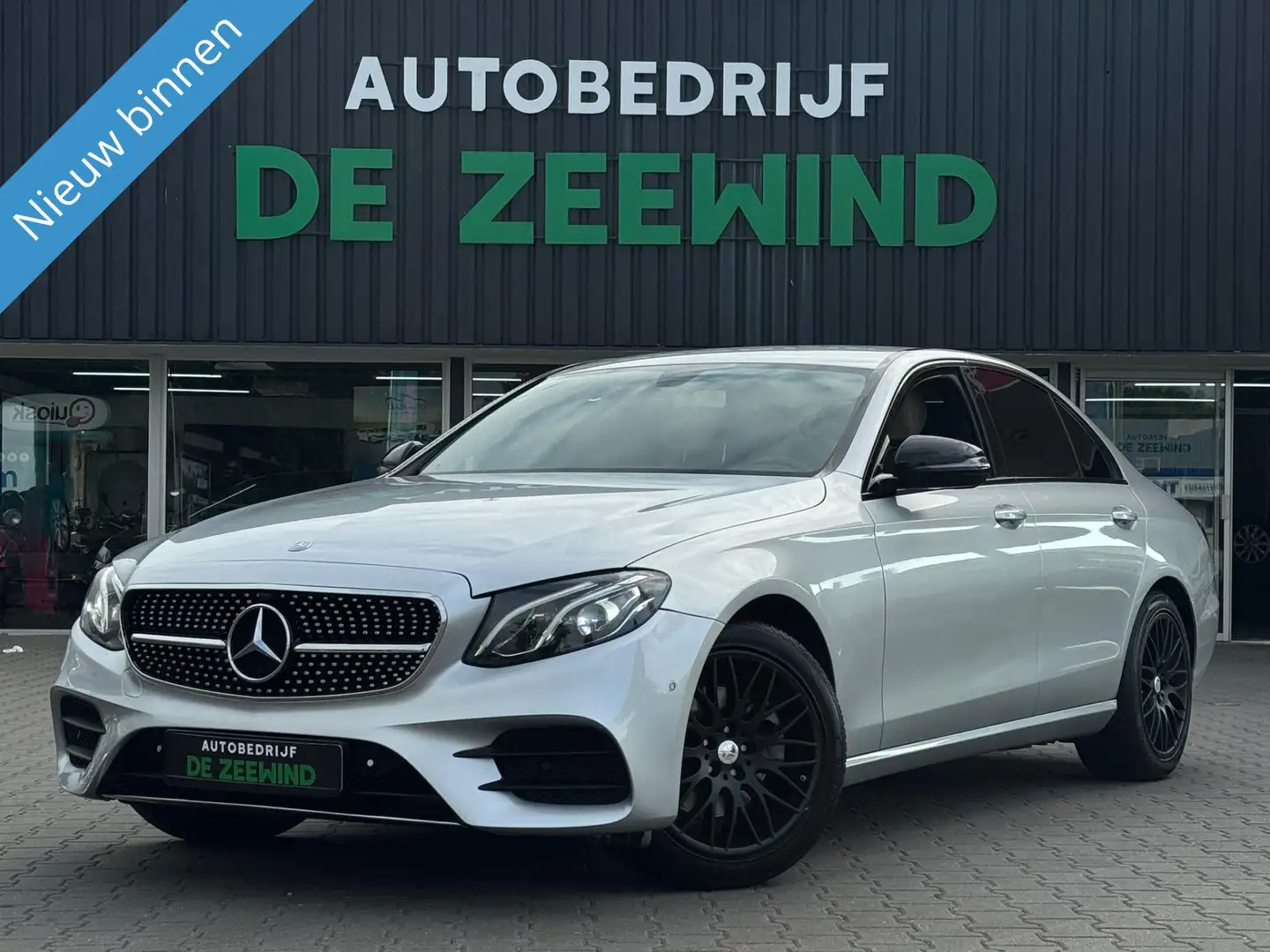 Mercedes-Benz E 200 AMG look|navi|camera|PDC Grijs - 1