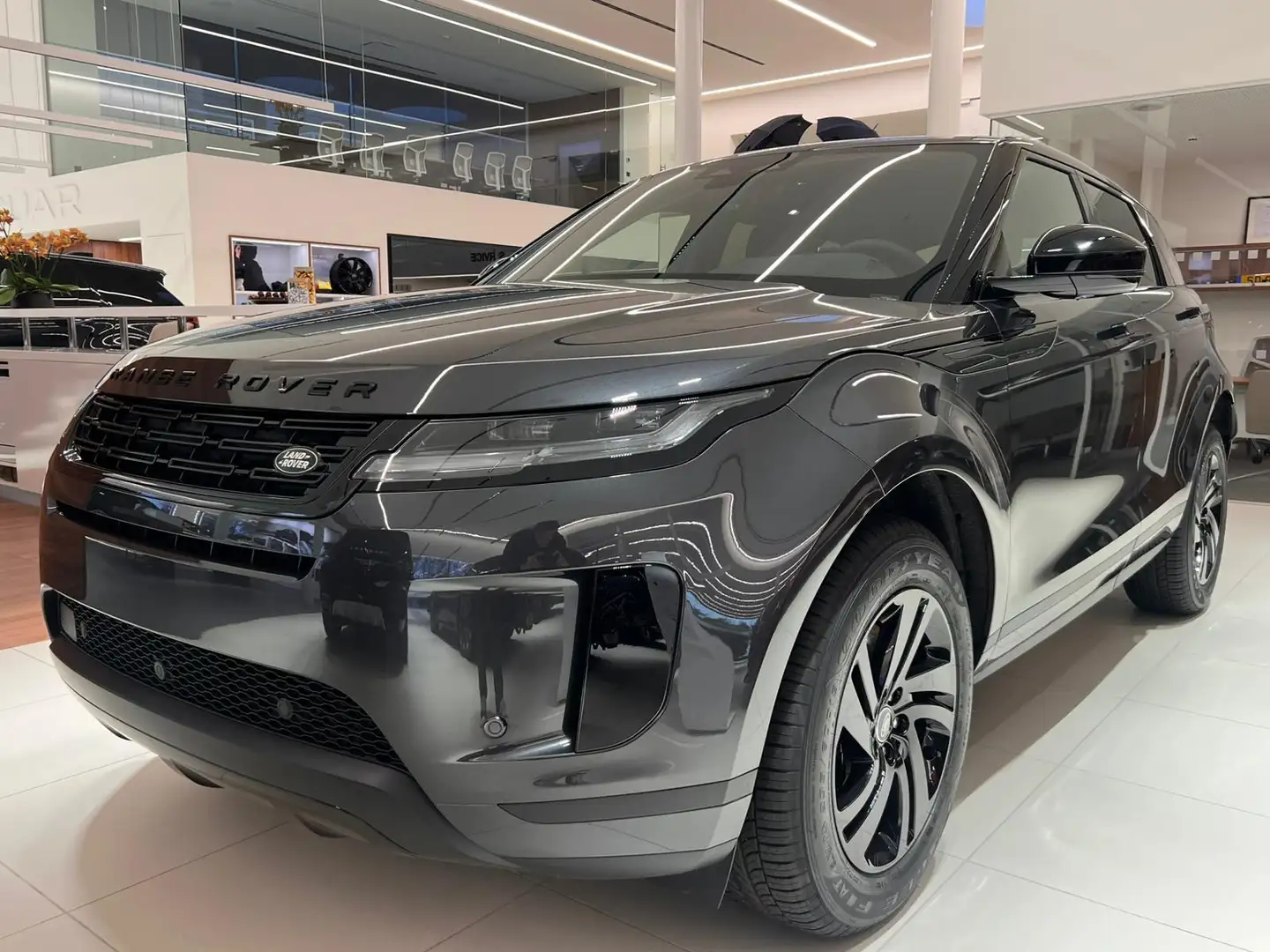 Land Rover Range Rover Evoque P270E S Grijs - 1