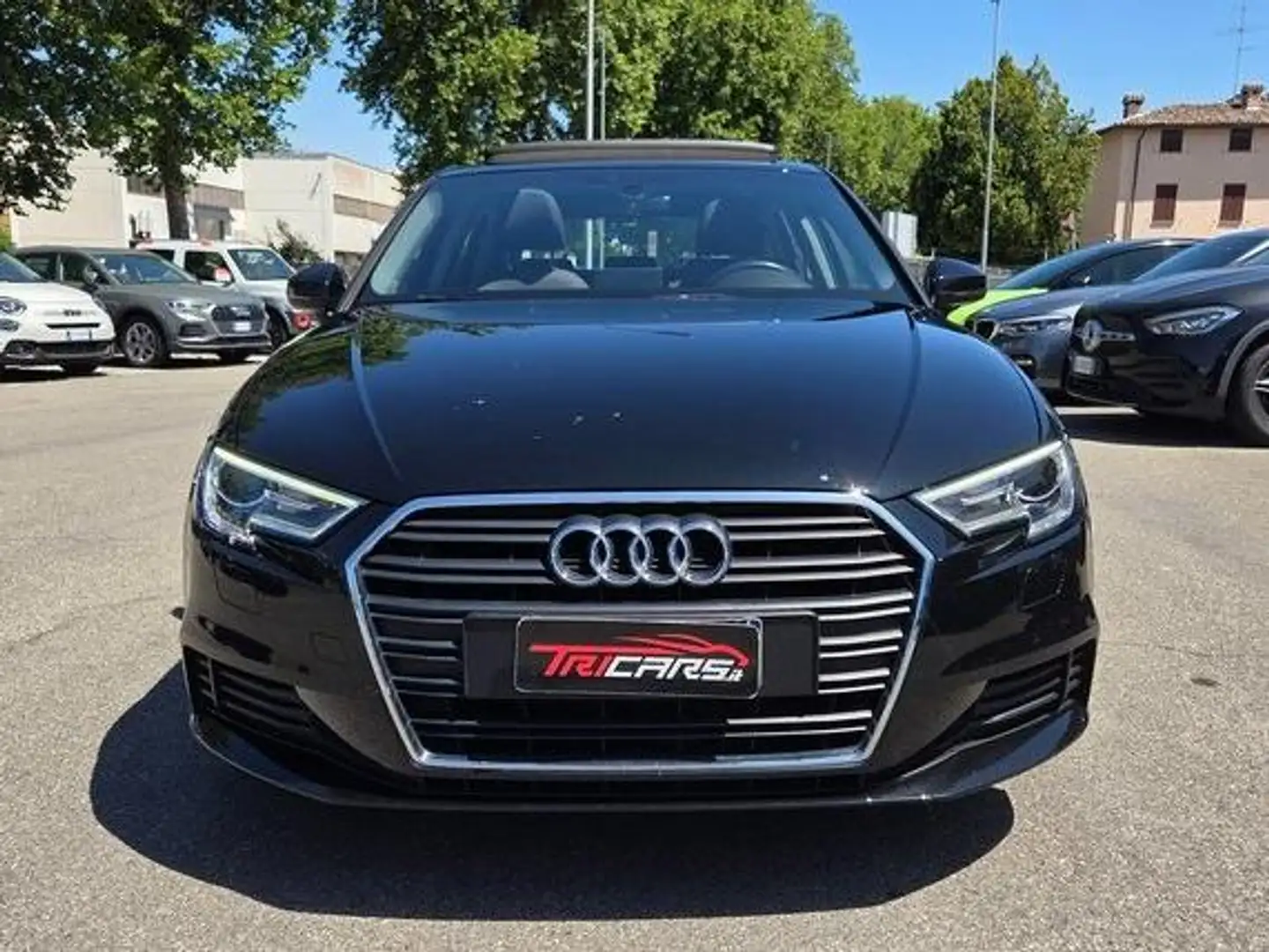 Audi A3 Sportback 30 1.5 g-tron Business 131cv s-tronic Nero - 2