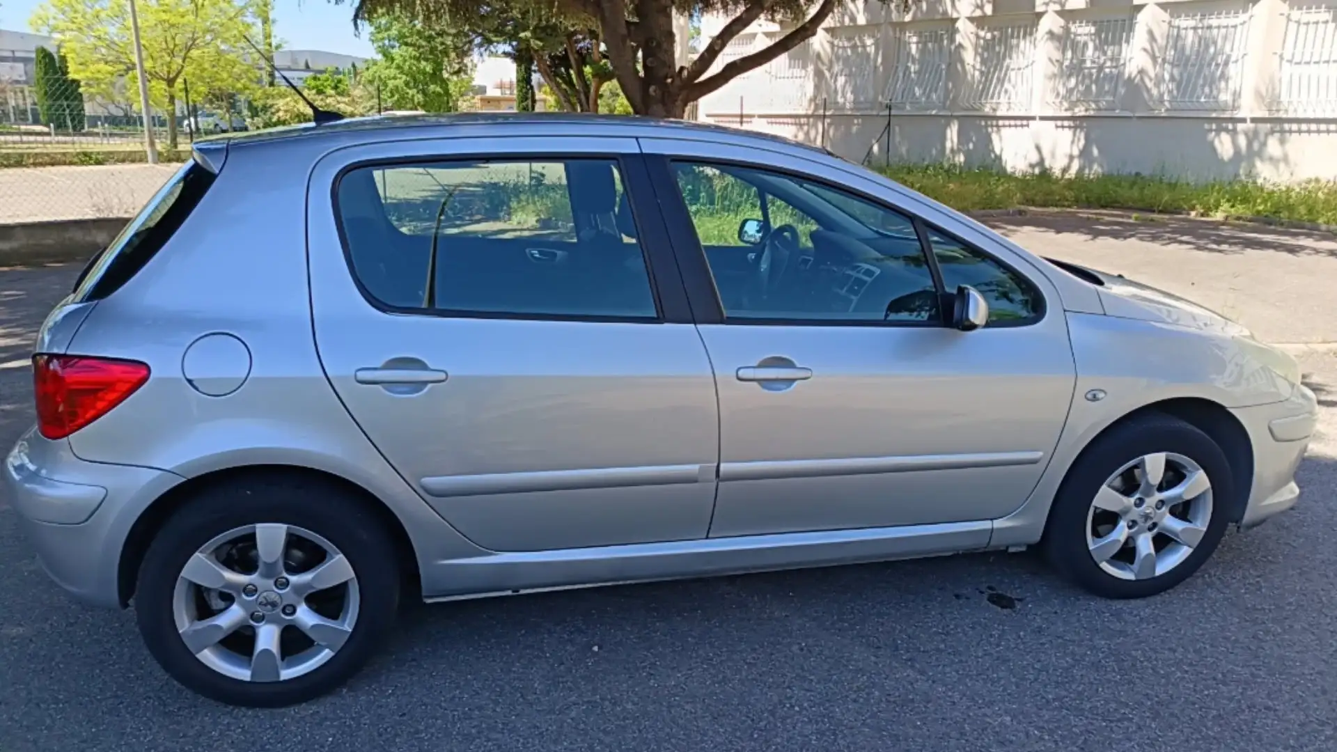 Peugeot 307 307 1.6 HDi 16v - 110 Exécutive Pack FAP Gris - 1
