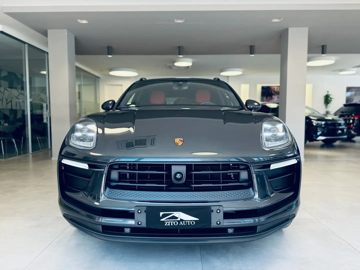 Porsche Macan 2023 2.0 265cv pdk TETTO/BOSE/20" Grigio - 2