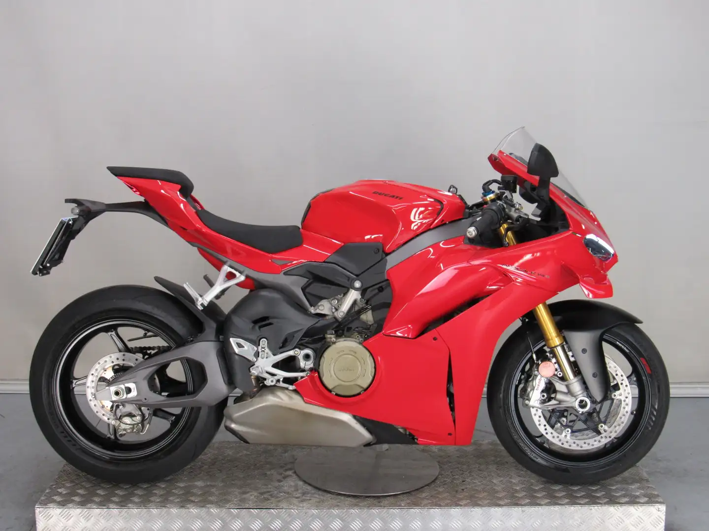 Ducati Panigale V4 S Rosso - 1