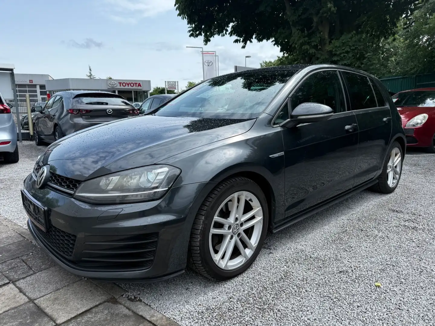 Volkswagen Golf VII Lim. GTD BMT*AUTOMATIK*ALU*NAVI Grau - 1