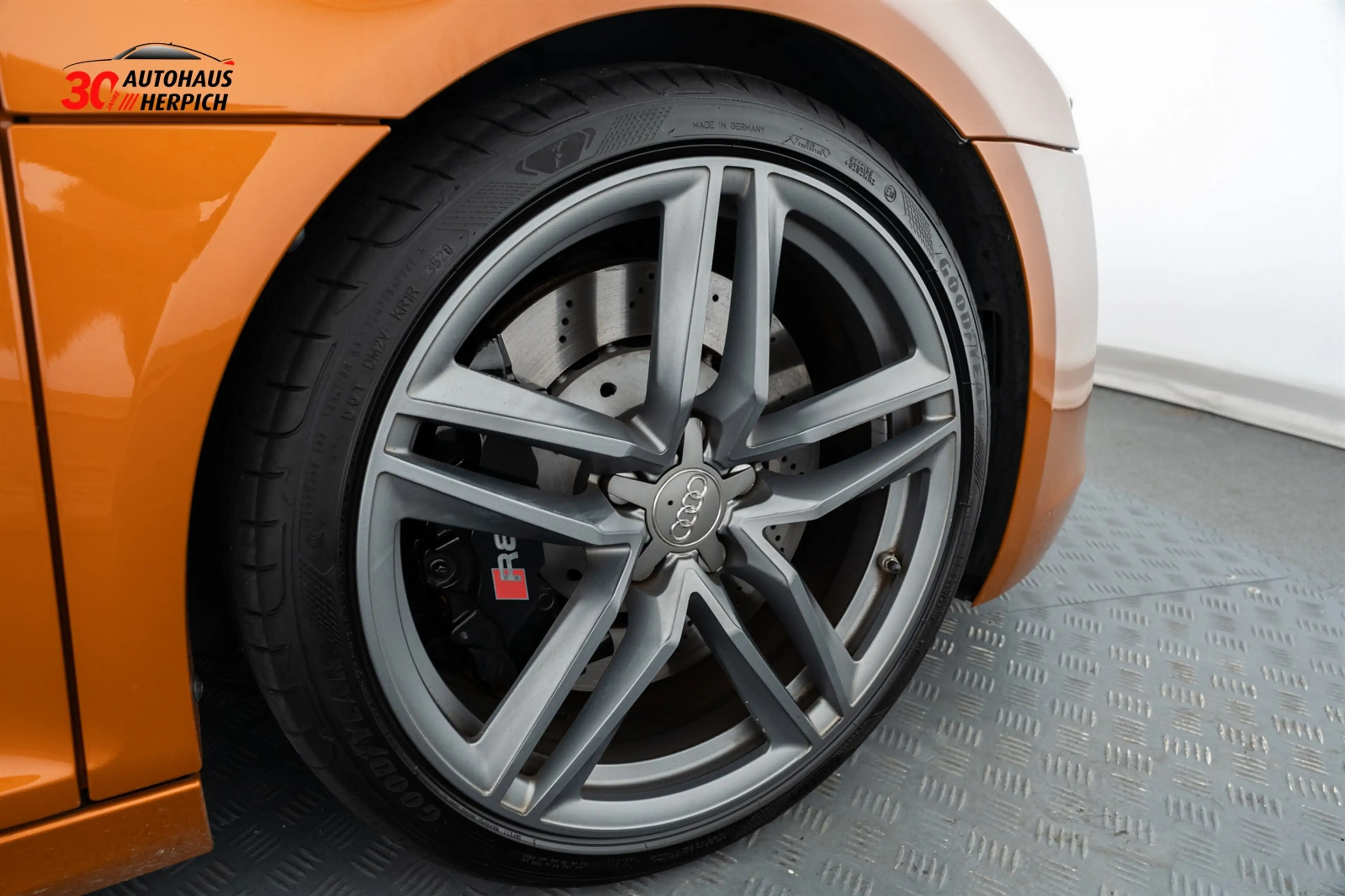 Audi R8 5.2 FSI V10 SPYDER QUATTRO RFK LED CARBON B&O — photo 7