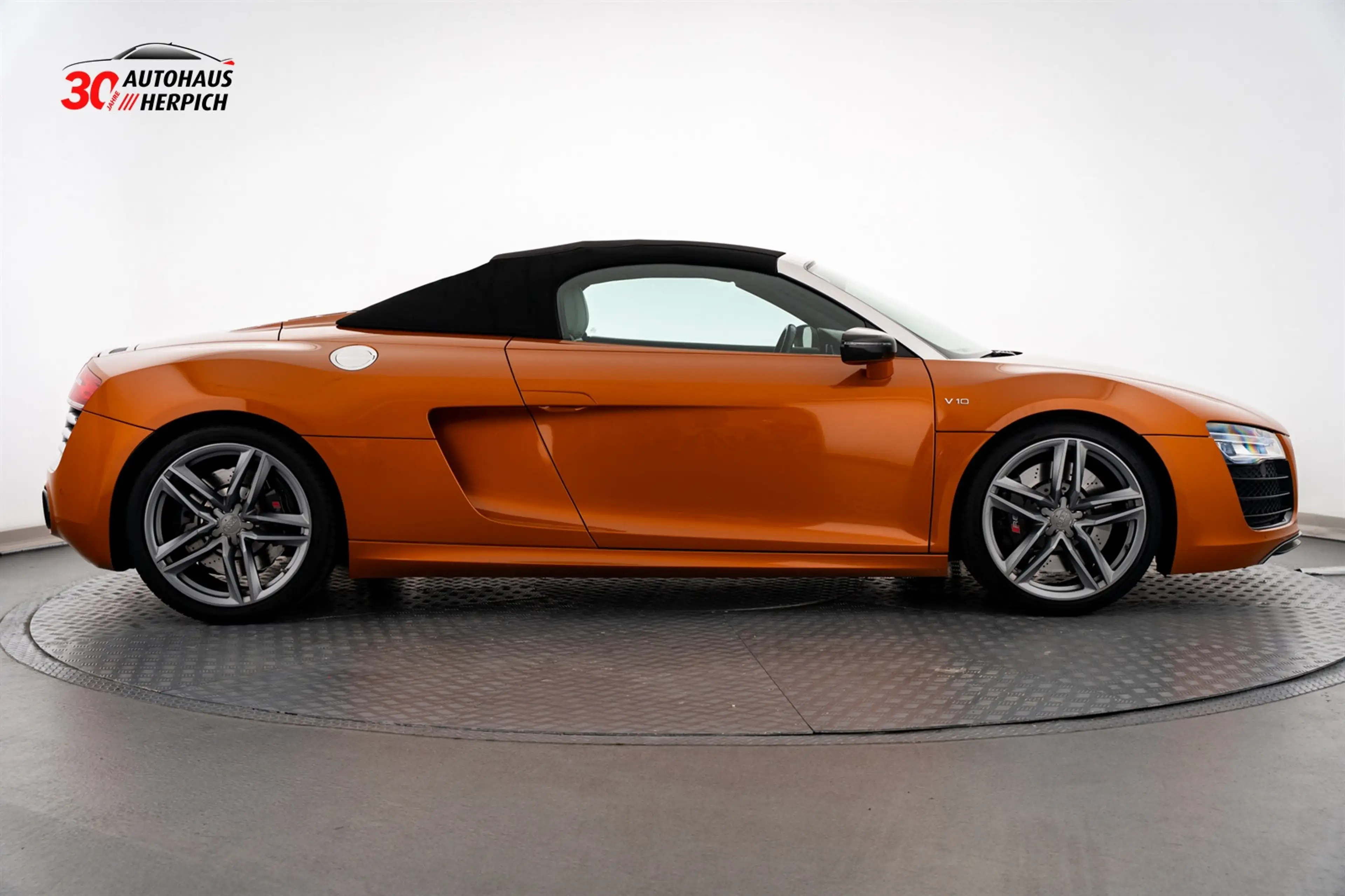 Audi R8 5.2 FSI V10 SPYDER QUATTRO RFK LED CARBON B&O — photo 5