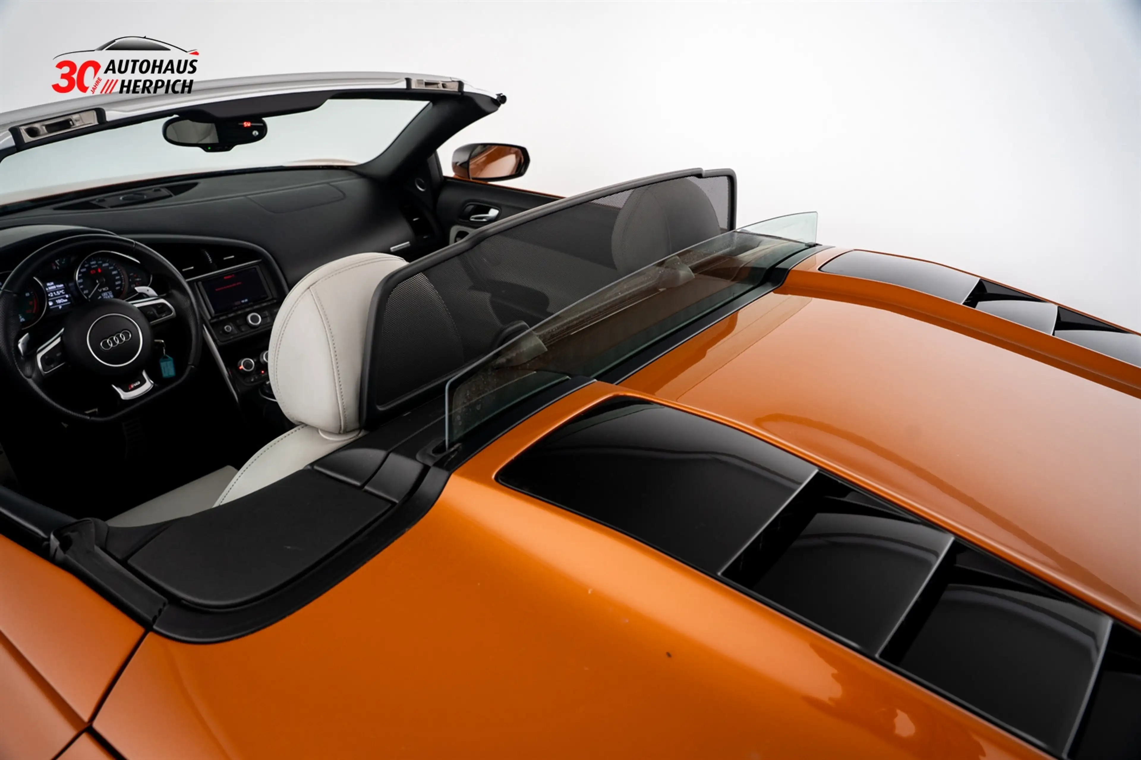 Audi R8 5.2 FSI V10 SPYDER QUATTRO RFK LED CARBON B&O — photo 8