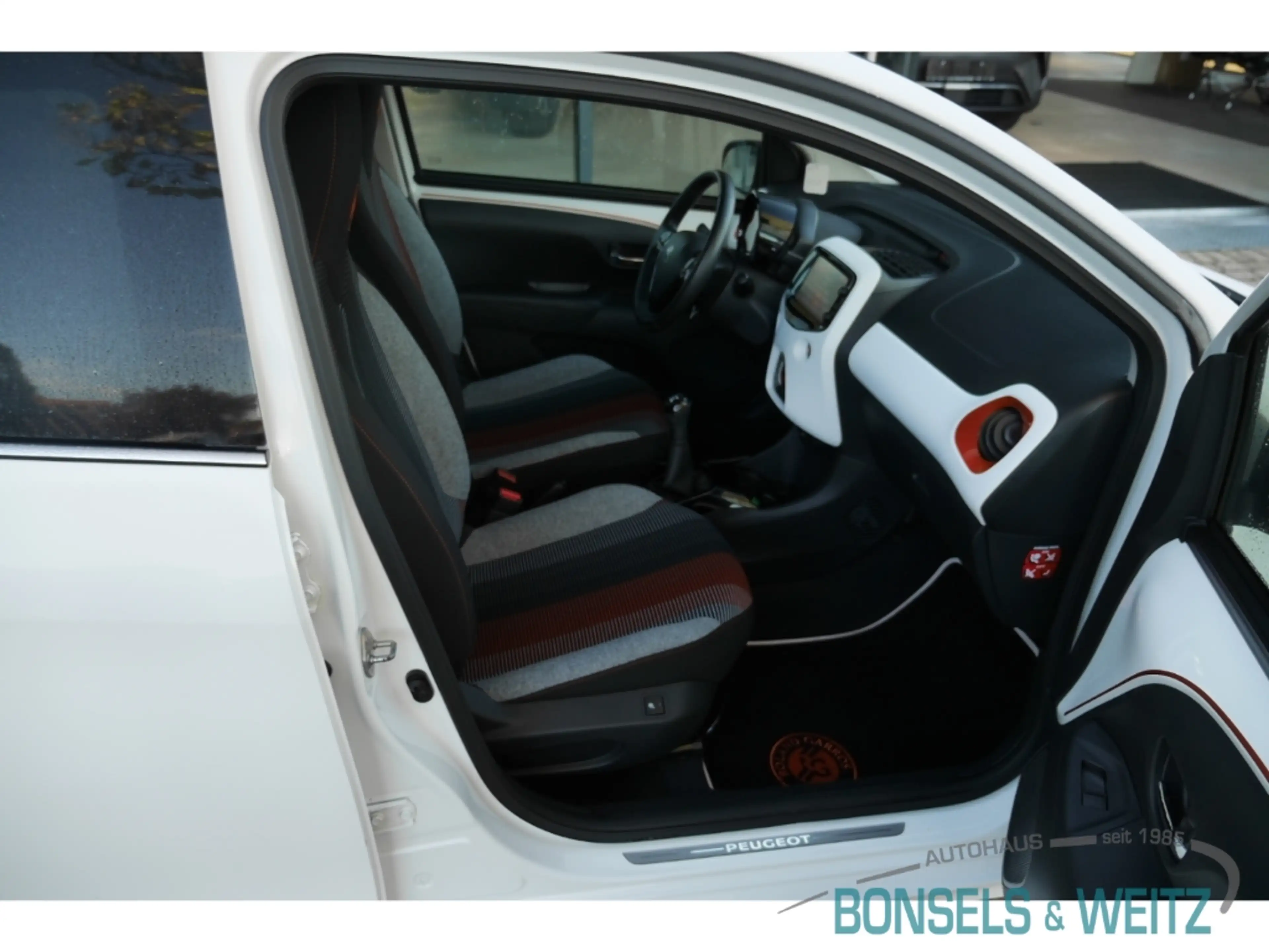 Peugeot 108 Roland Garros+Faltdach+Klima+Tempomat+Bluetooth+ZV — photo 5