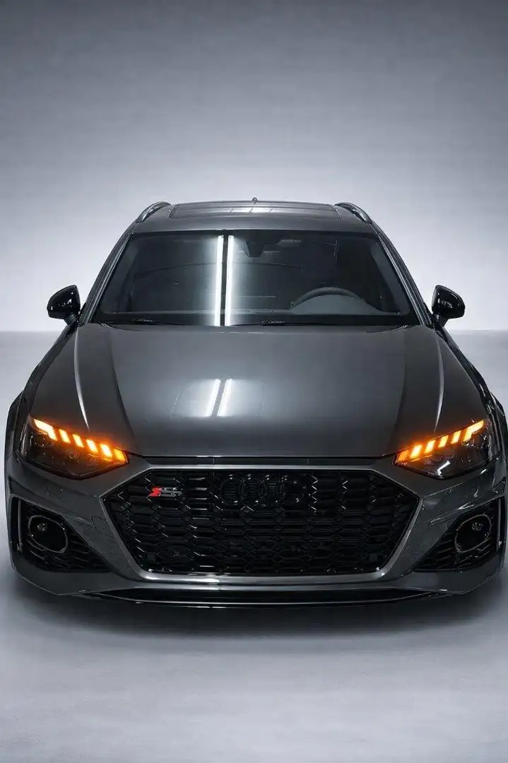 Audi RS4 Avant TFSI Competition plus quattro tiptronic - 1