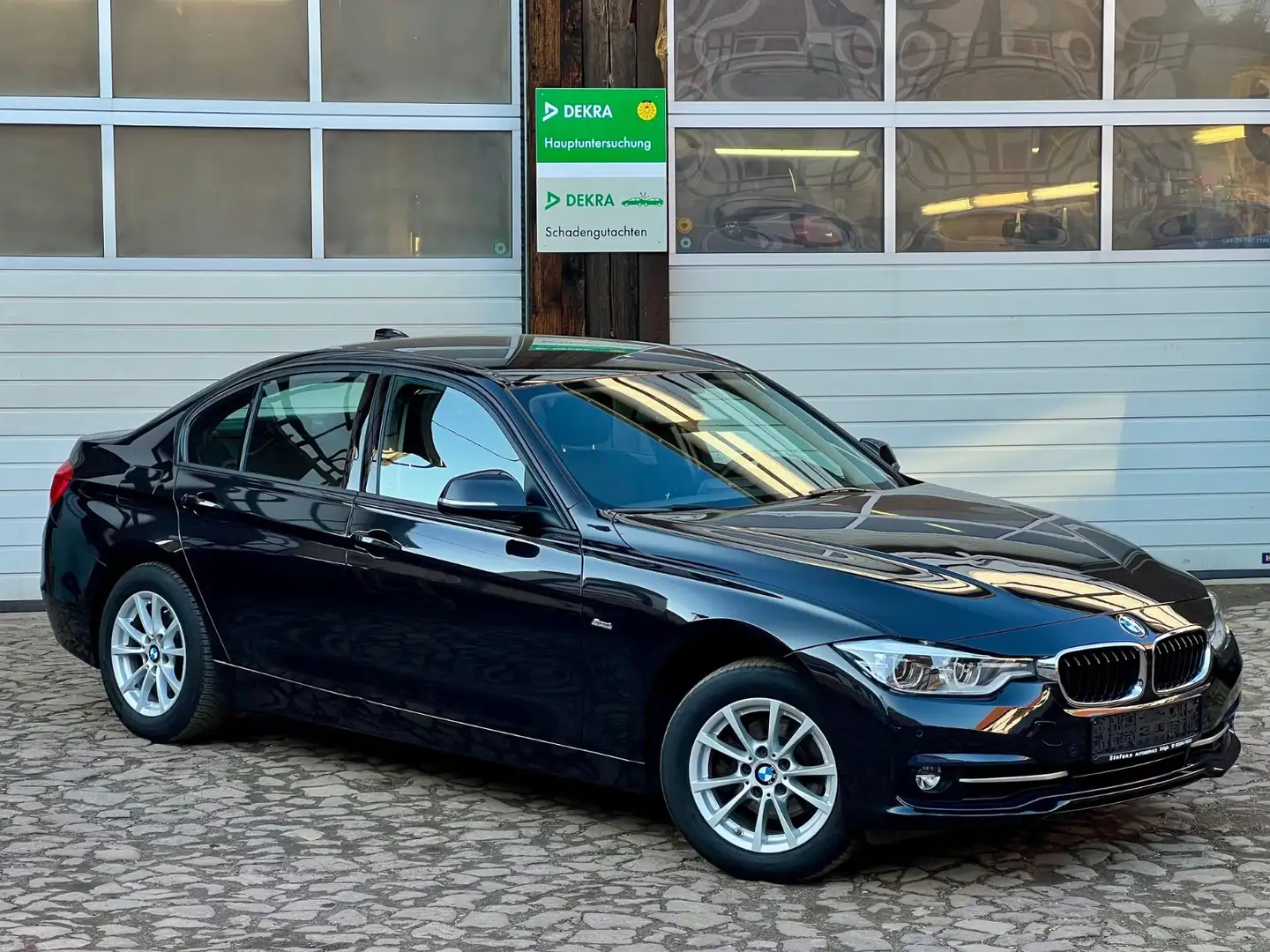 BMW 318 Baureihe 3 Lim. 318 i Sport Line *TÜV neu* Negro - 2