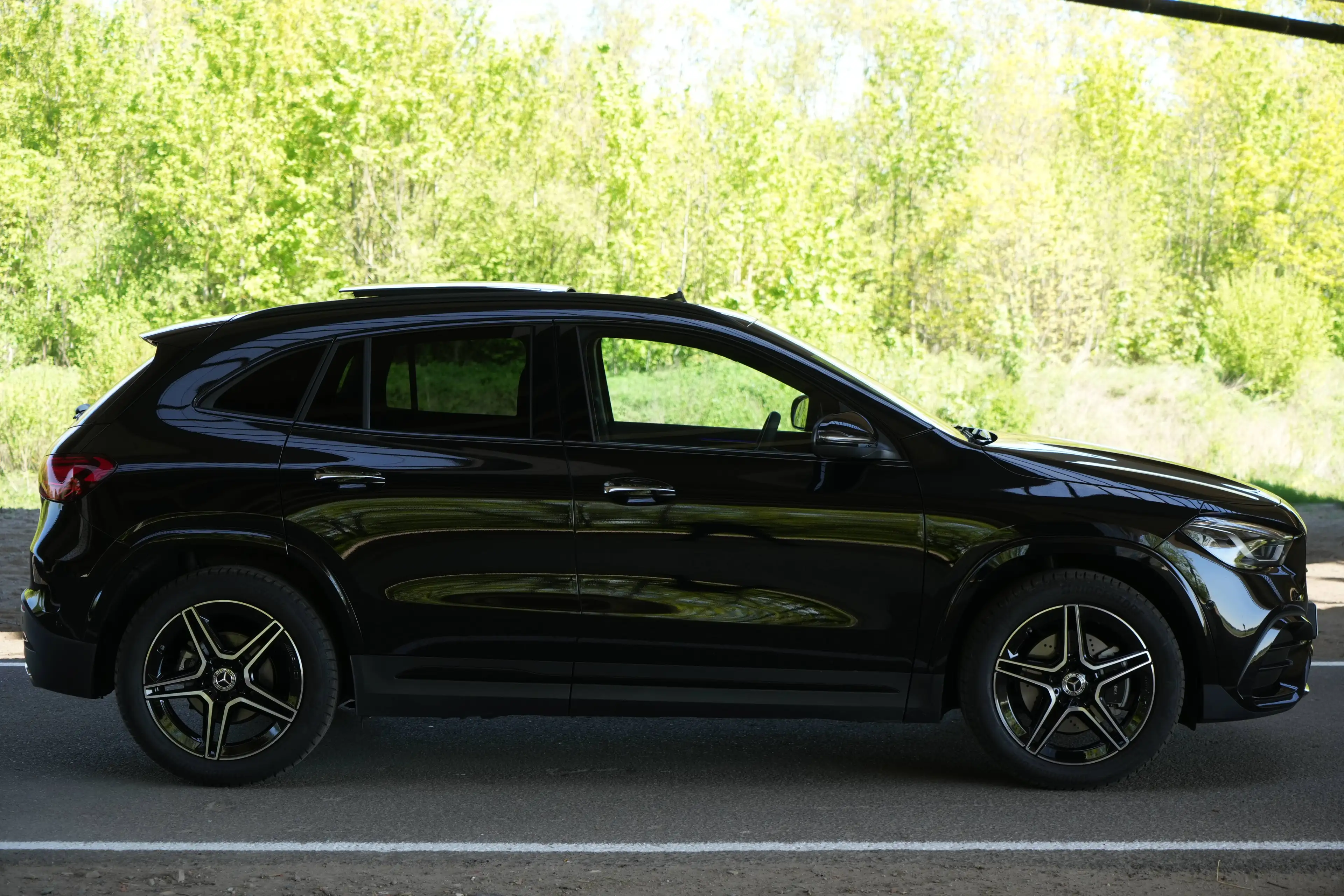 Mercedes-Benz GLA 200 AMG-Line | Nieuwe Wagen! | 1600km! | PANO | LED — photo 15