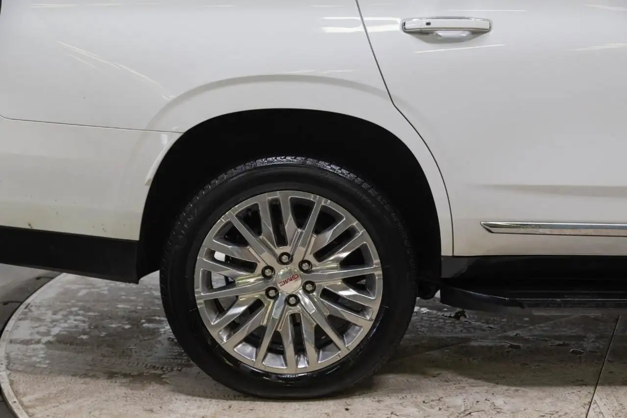 GMC Yukon снимка GMC Yukon