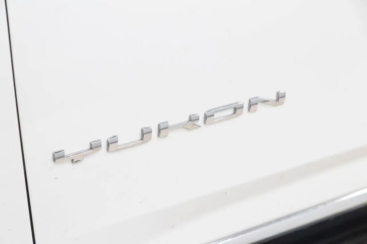 GMC Yukon снимка GMC Yukon