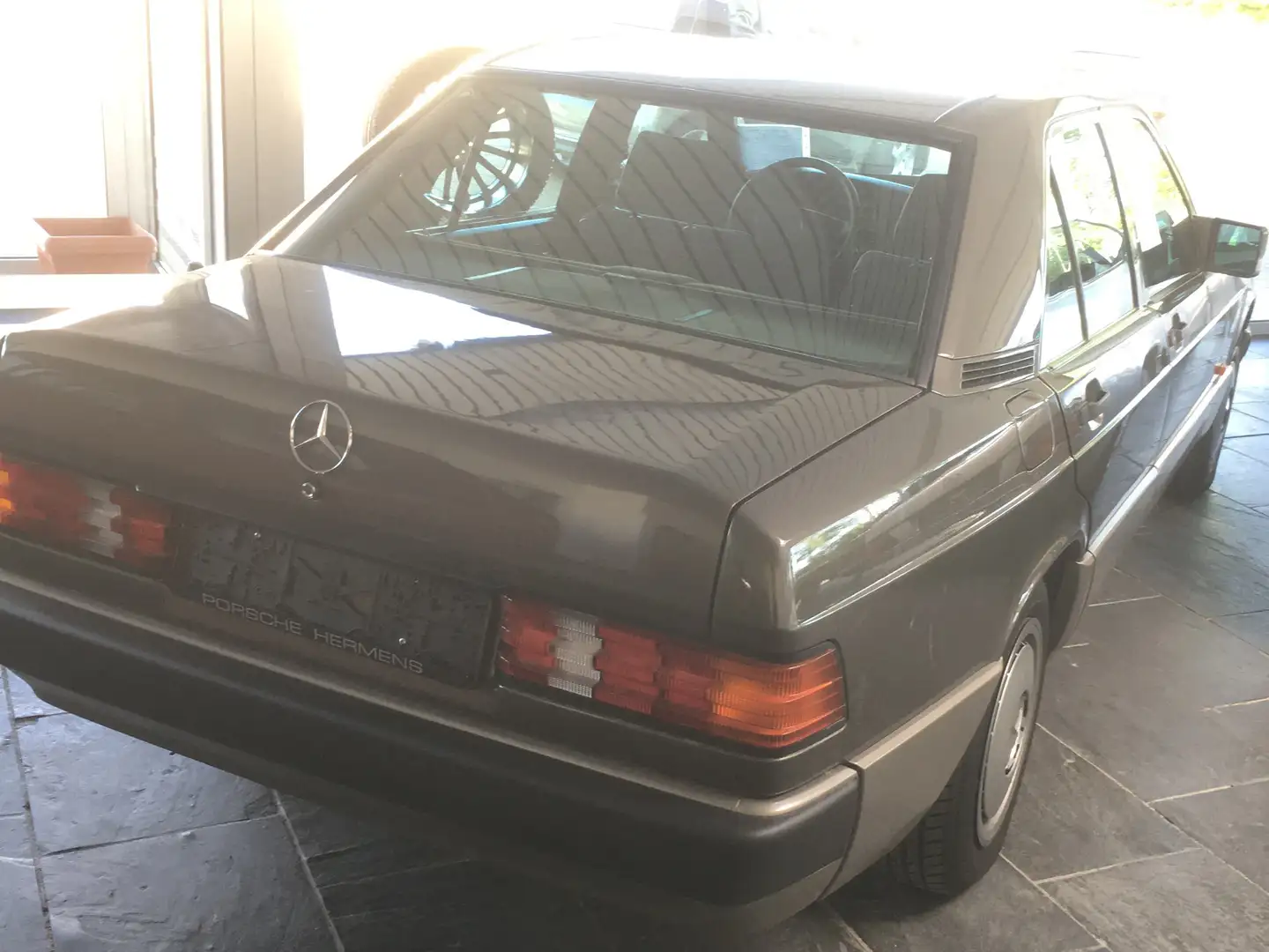 Mercedes-Benz 190 190 E 1.8 Сірий - 2