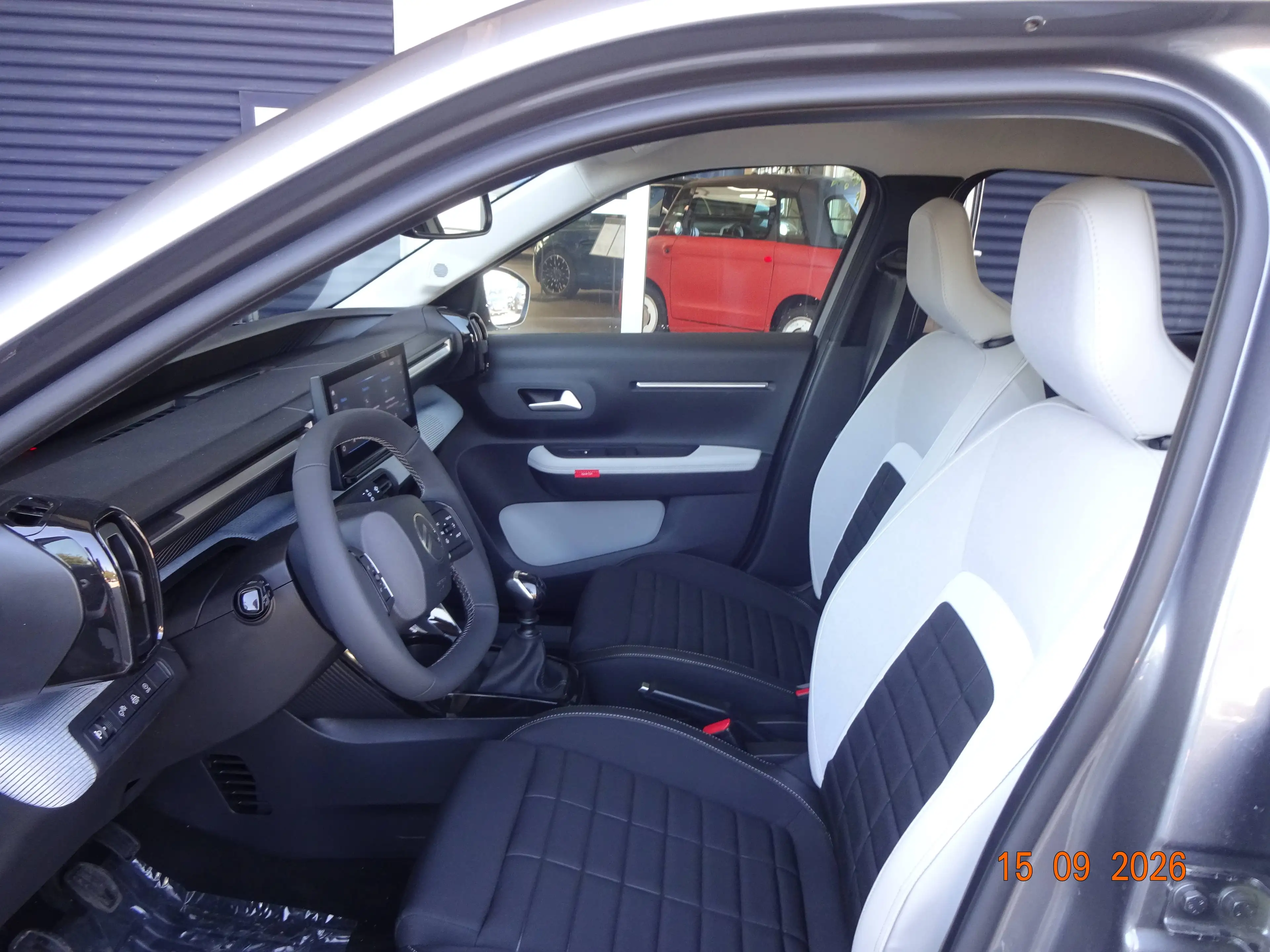Citroen C3 Turbo 100 MAX — photo 9
