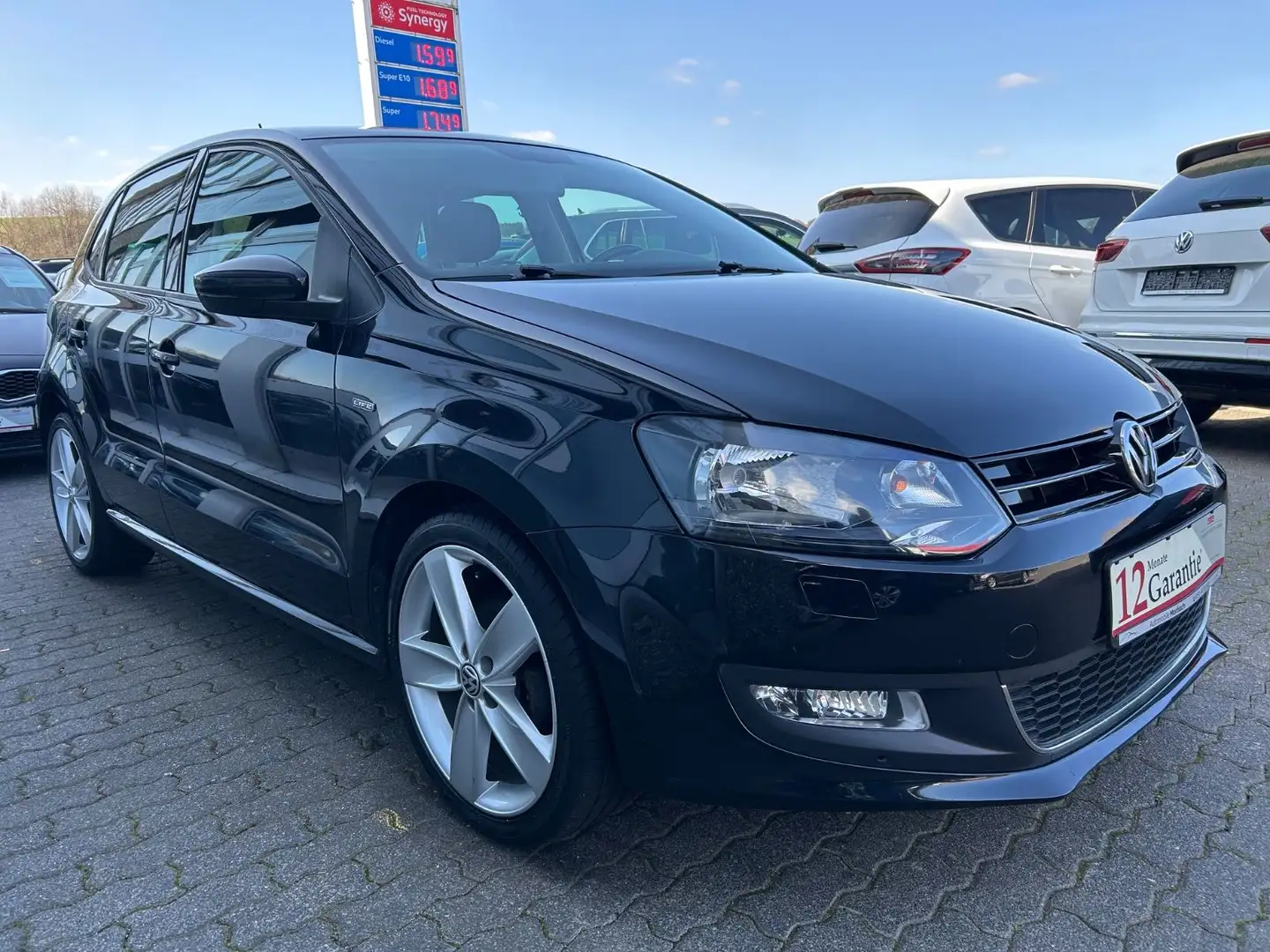 Volkswagen Polo V Life 1.2*SOUNDSYSTEM*KLIMAAUTO*ALU*2HAND* Schwarz - 1