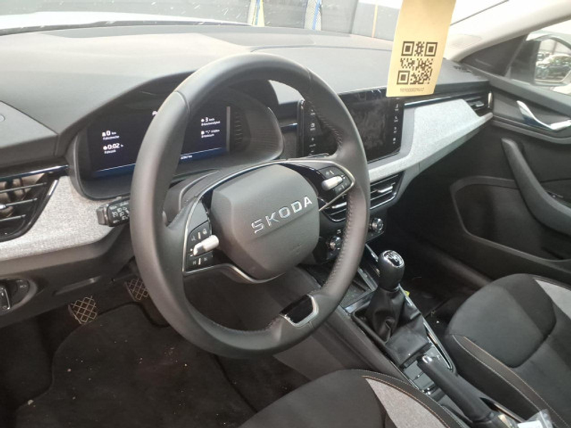 Skoda Scala Tour 1.5TSI 6-Gang LED Navi RFK PDC SHZ — photo 4