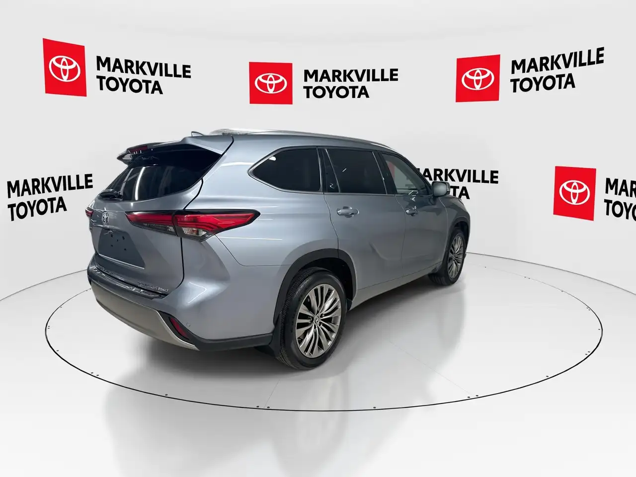 Toyota Highlander снимка Toyota Highlander