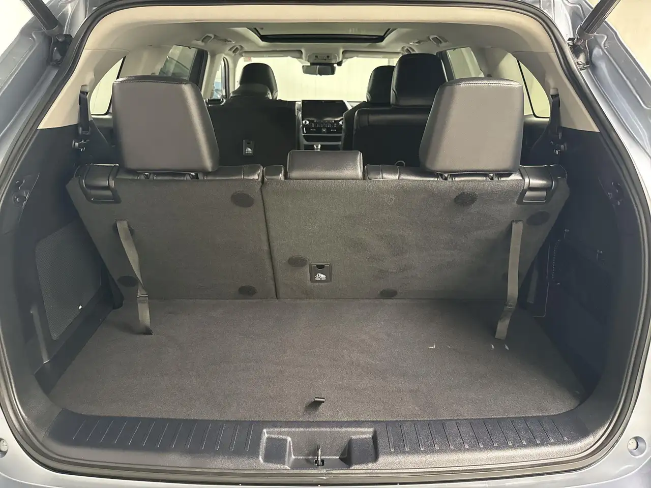 Toyota Highlander снимка Toyota Highlander