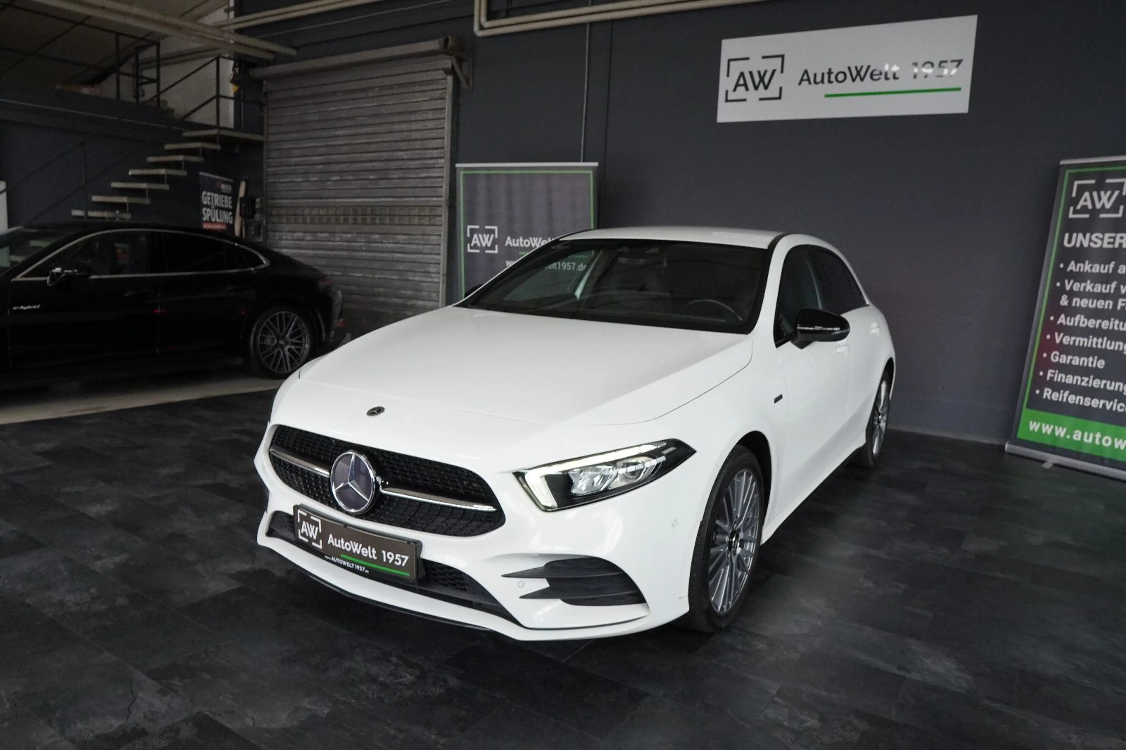 Mercedes-Benz A 250 e Edition 2020*LED*2xAMG*RFK* MBUX*SHZ* — photo 3