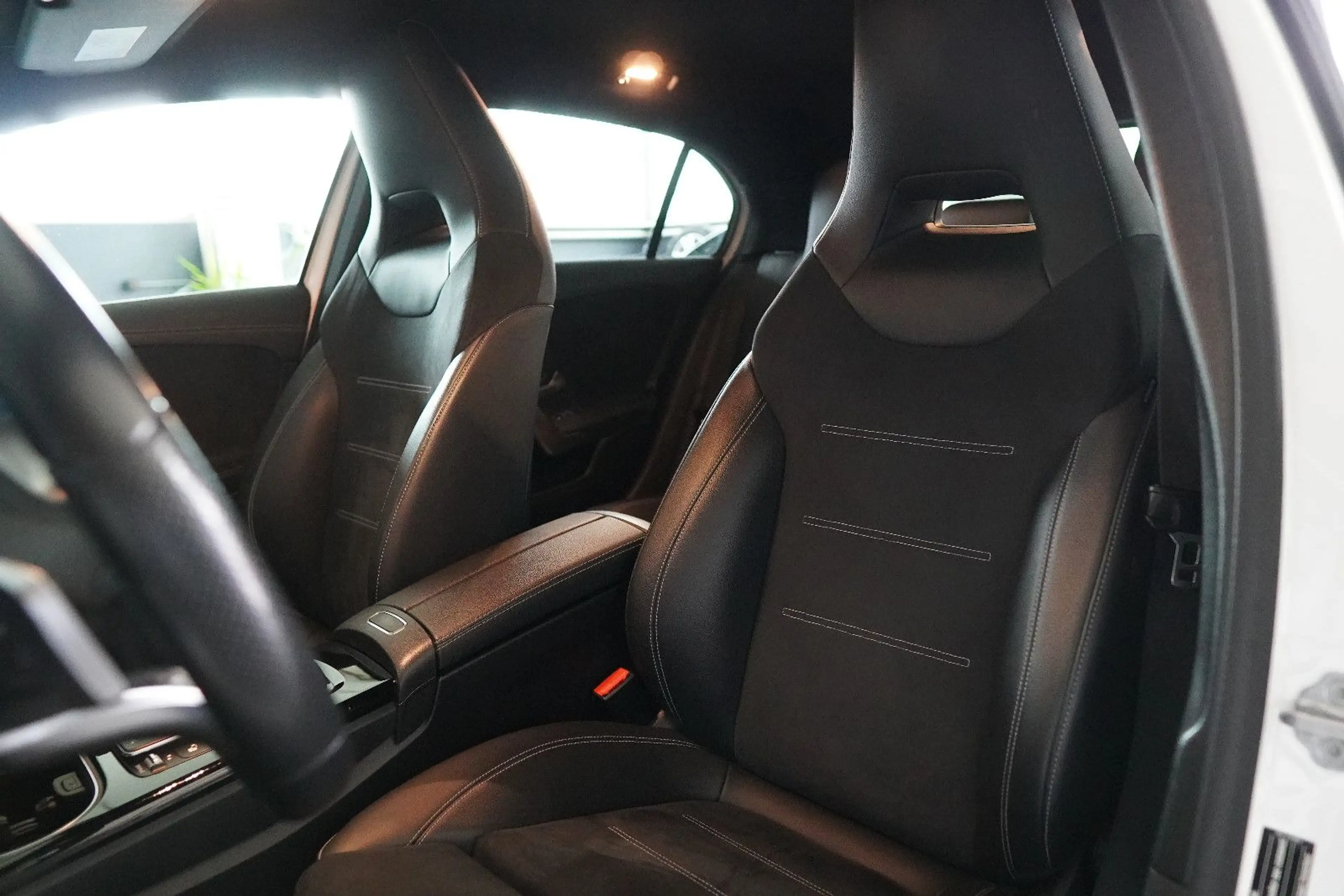 Mercedes-Benz A 250 e Edition 2020*LED*2xAMG*RFK* MBUX*SHZ* — photo 12