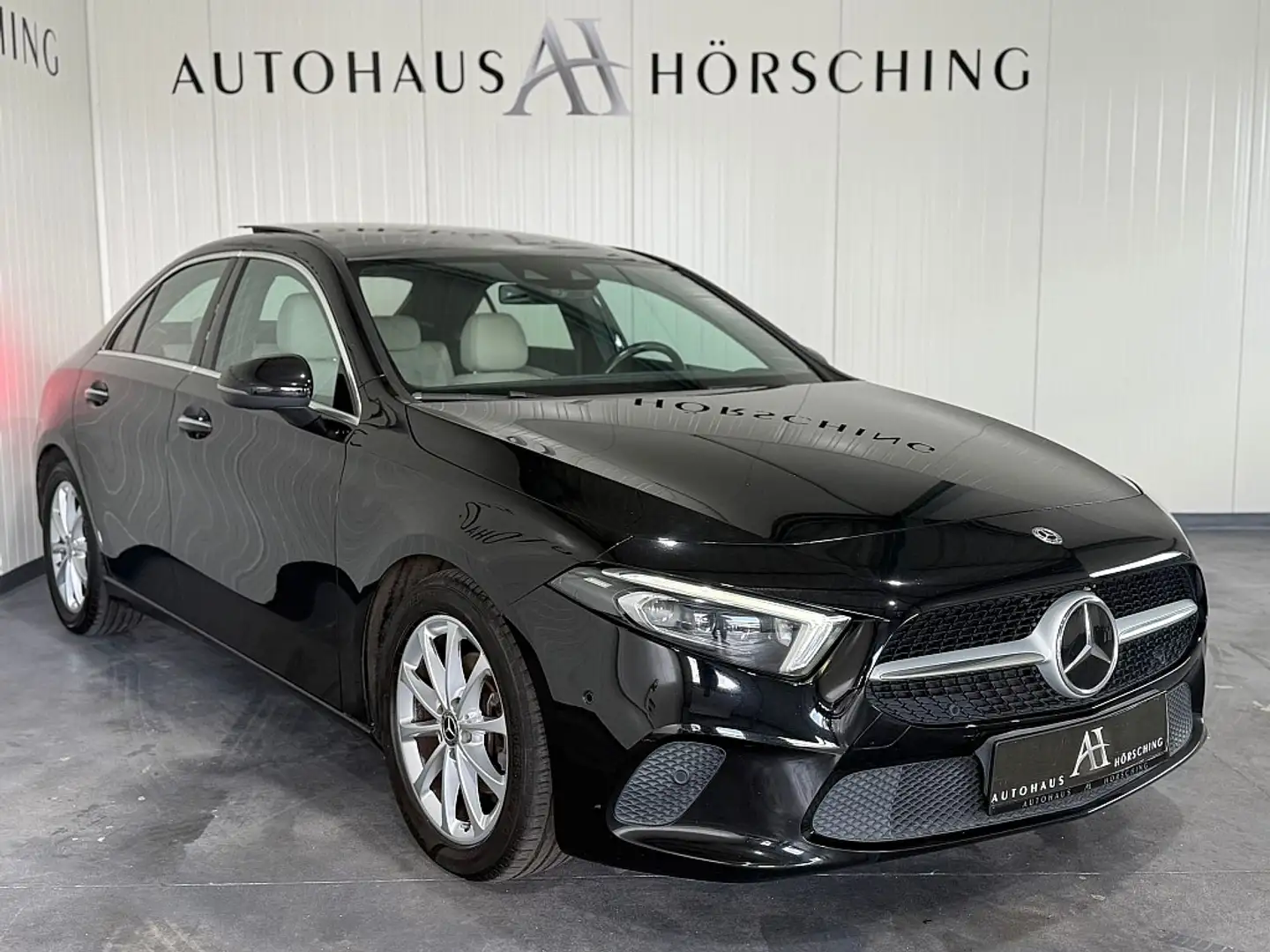 Mercedes-Benz A 180 d Limousine Aut. Negro - 1