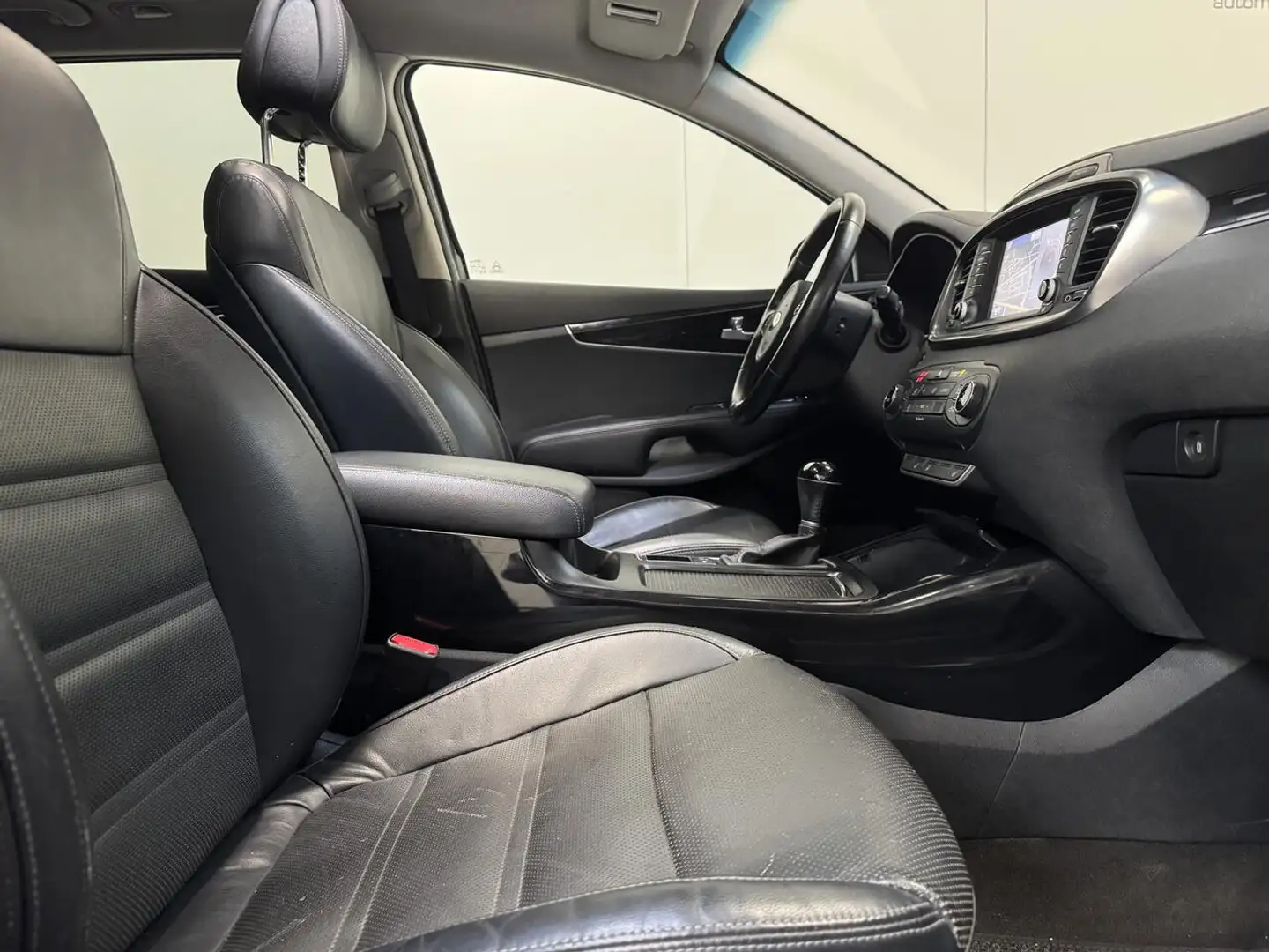 Kia Sorento 2.2 CRDi AWD Autom. - 7 PL - Pano - Topstaat! Grijs - 2