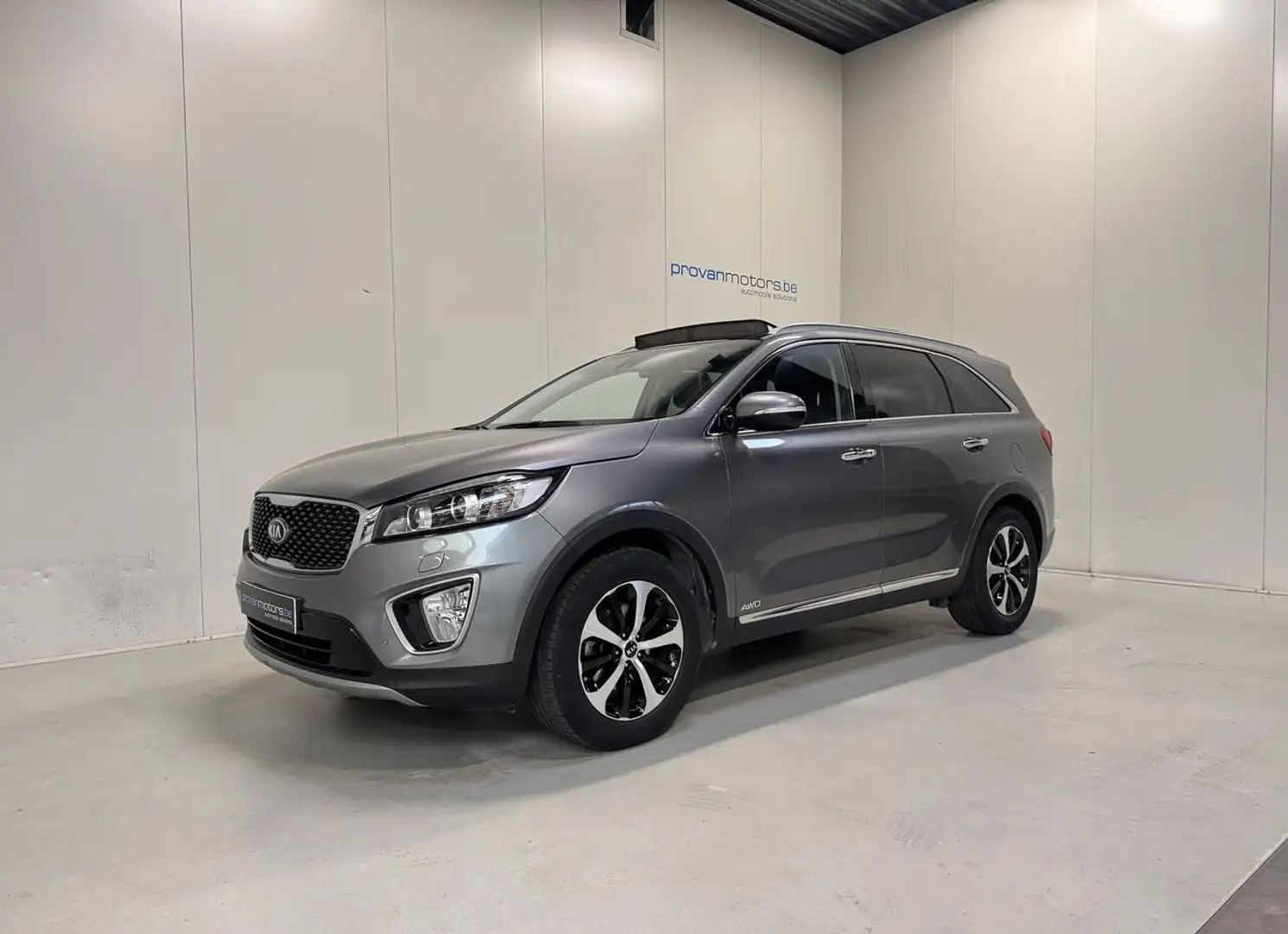Kia Sorento 2.2 CRDi AWD Autom. - 7 PL - Pano - Topstaat! Grijs - 1
