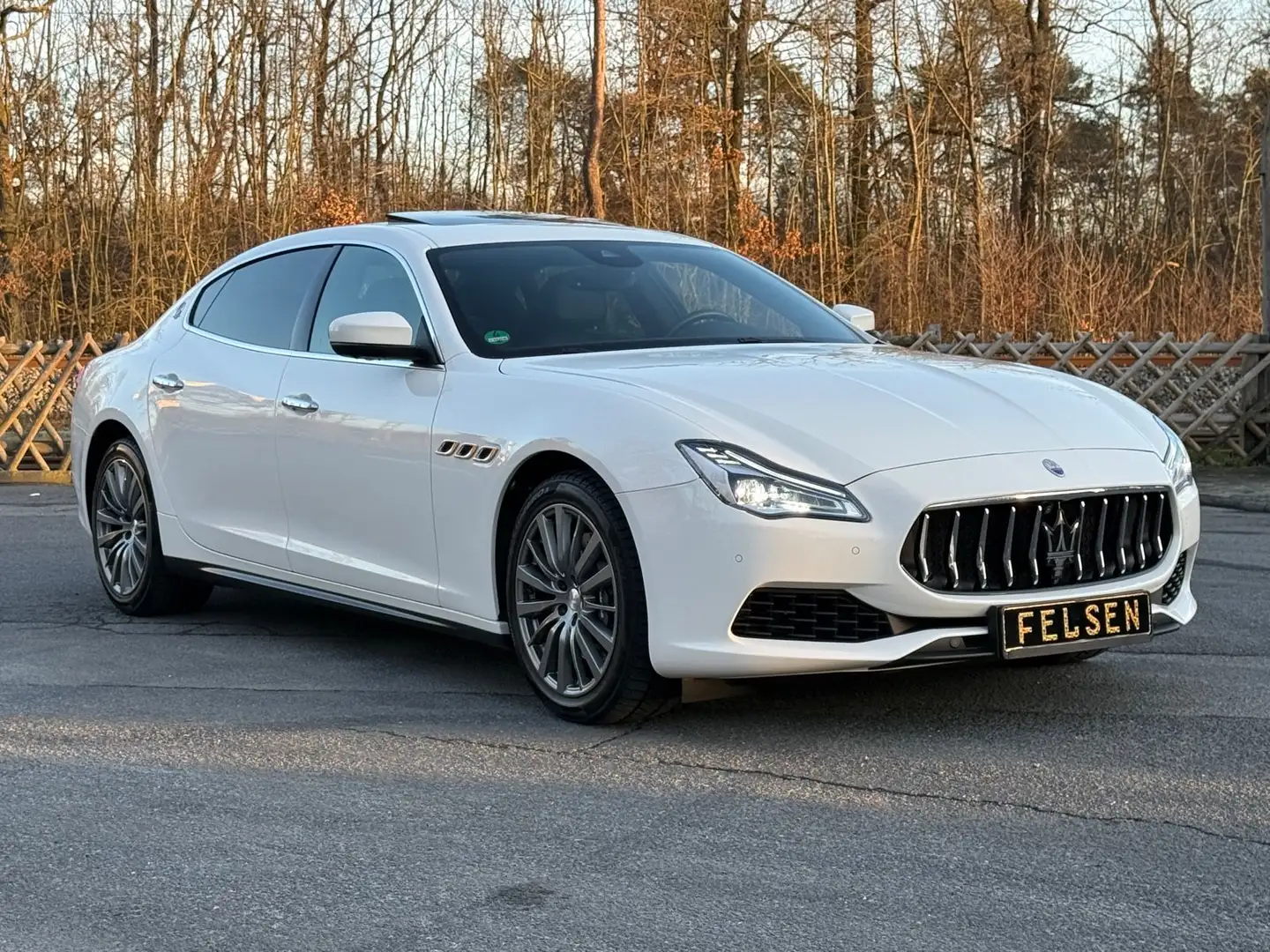 Maserati Quattroporte Diesel *TOP ZUSTAND* Weiß - 1