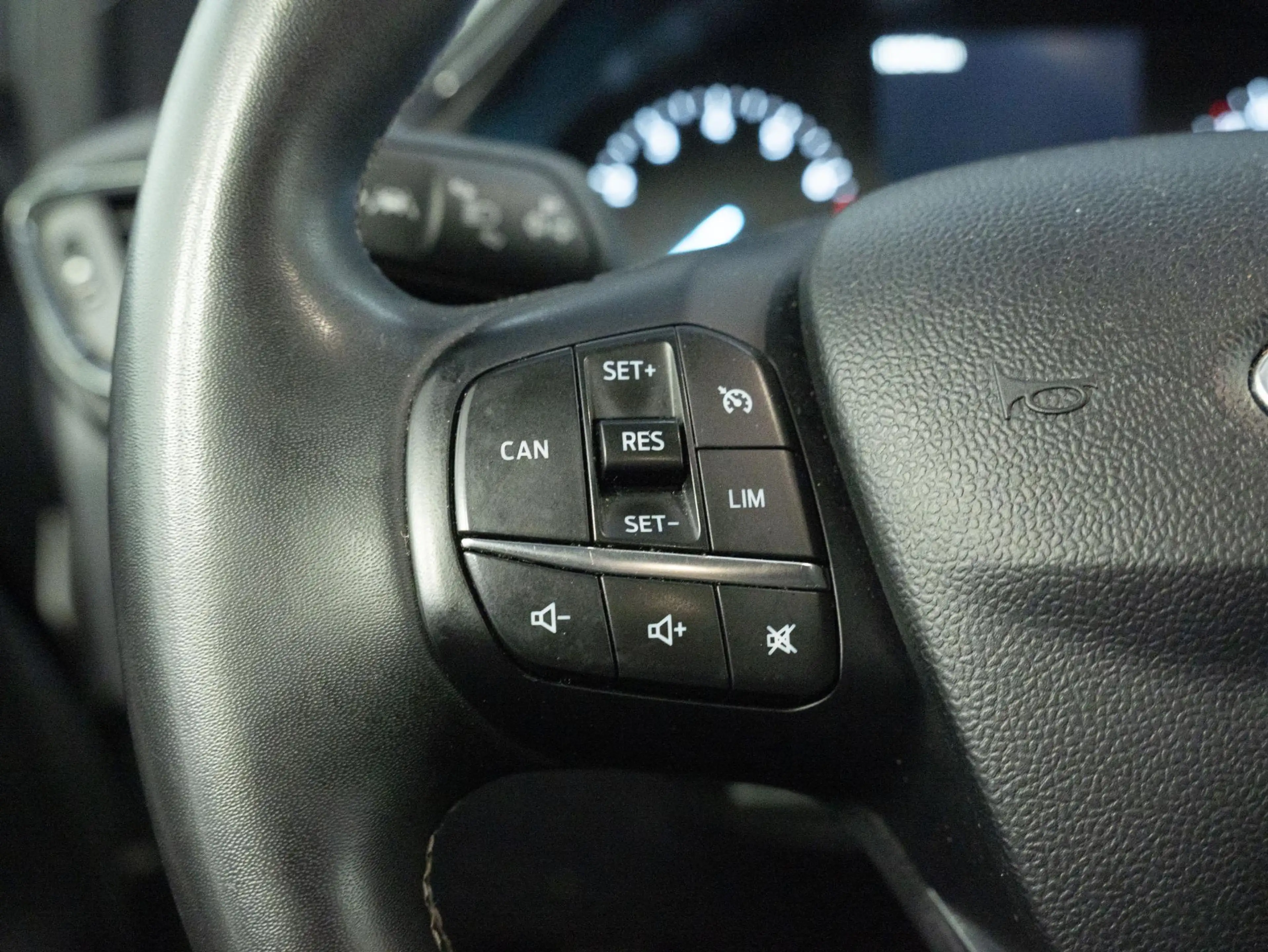 Ford Puma 1.0 EcoBoost Hybrid | Apple carplay | Camera | led — photo 6