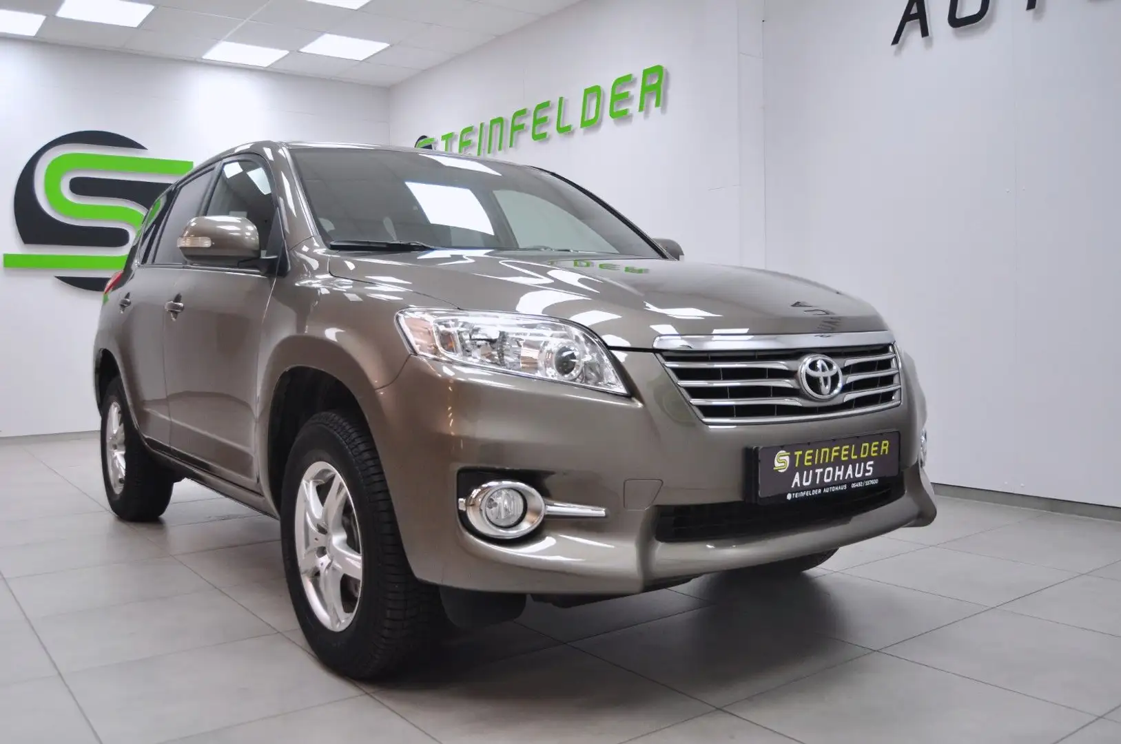 Toyota RAV 4 4 2.0 AWD Life / AHK / SHZ / 1.HAND - 1