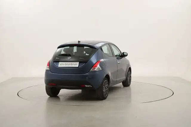 Lancia Ypsilon view 5