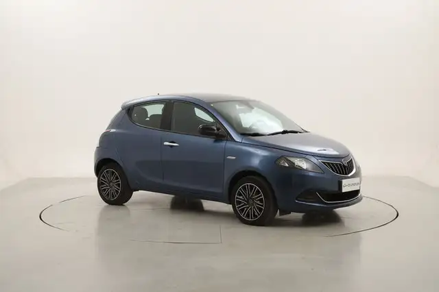 Lancia Ypsilon view 7