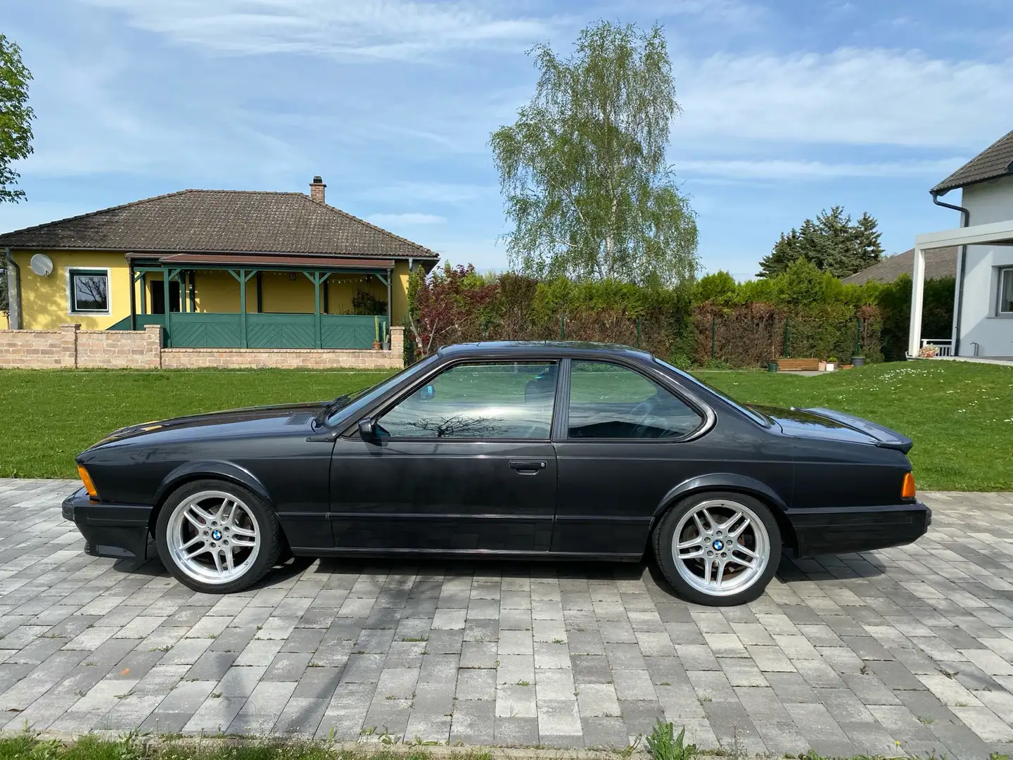BMW 635 CSi Schwarz - 2